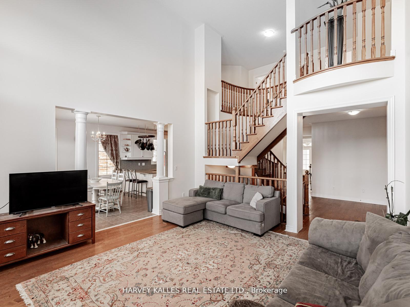 Photo 11 of 41 William Bowes Boulevard, Vaughan, Patterson — HOMEH