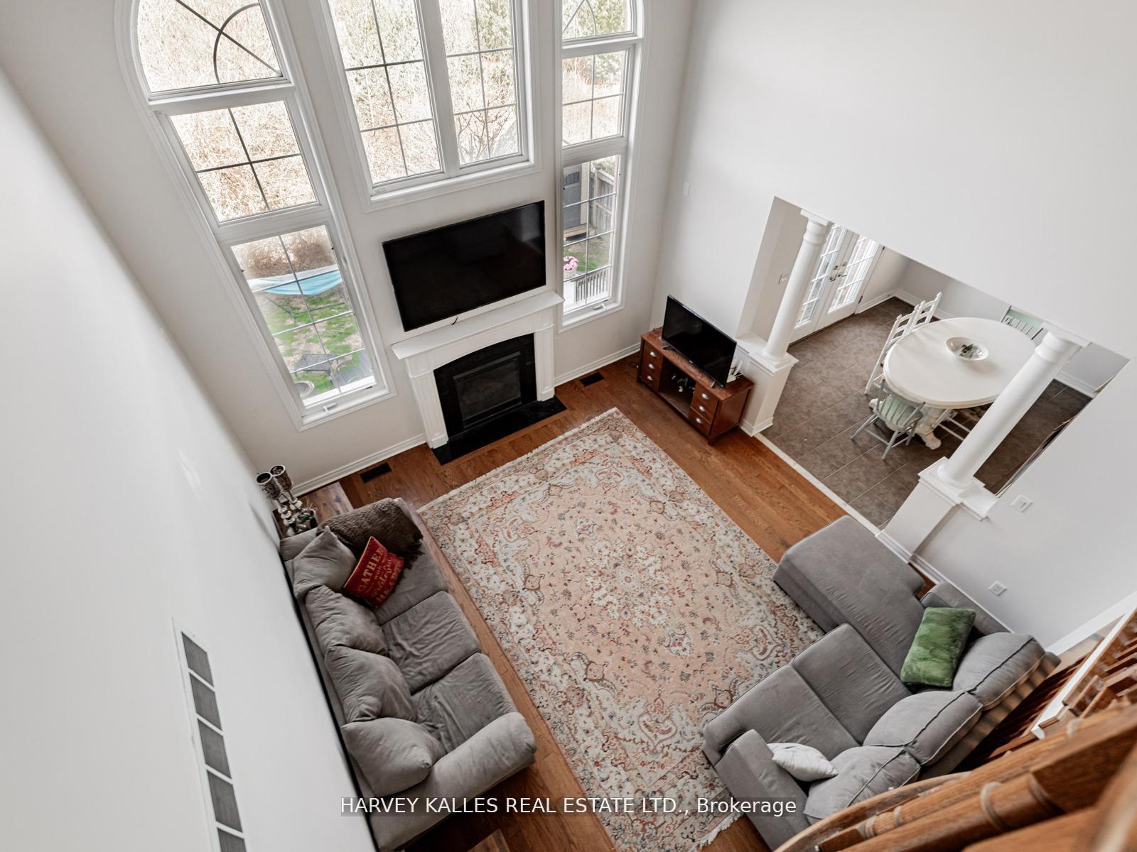 Photo 16 of 41 William Bowes Boulevard, Vaughan, Patterson — HOMEH