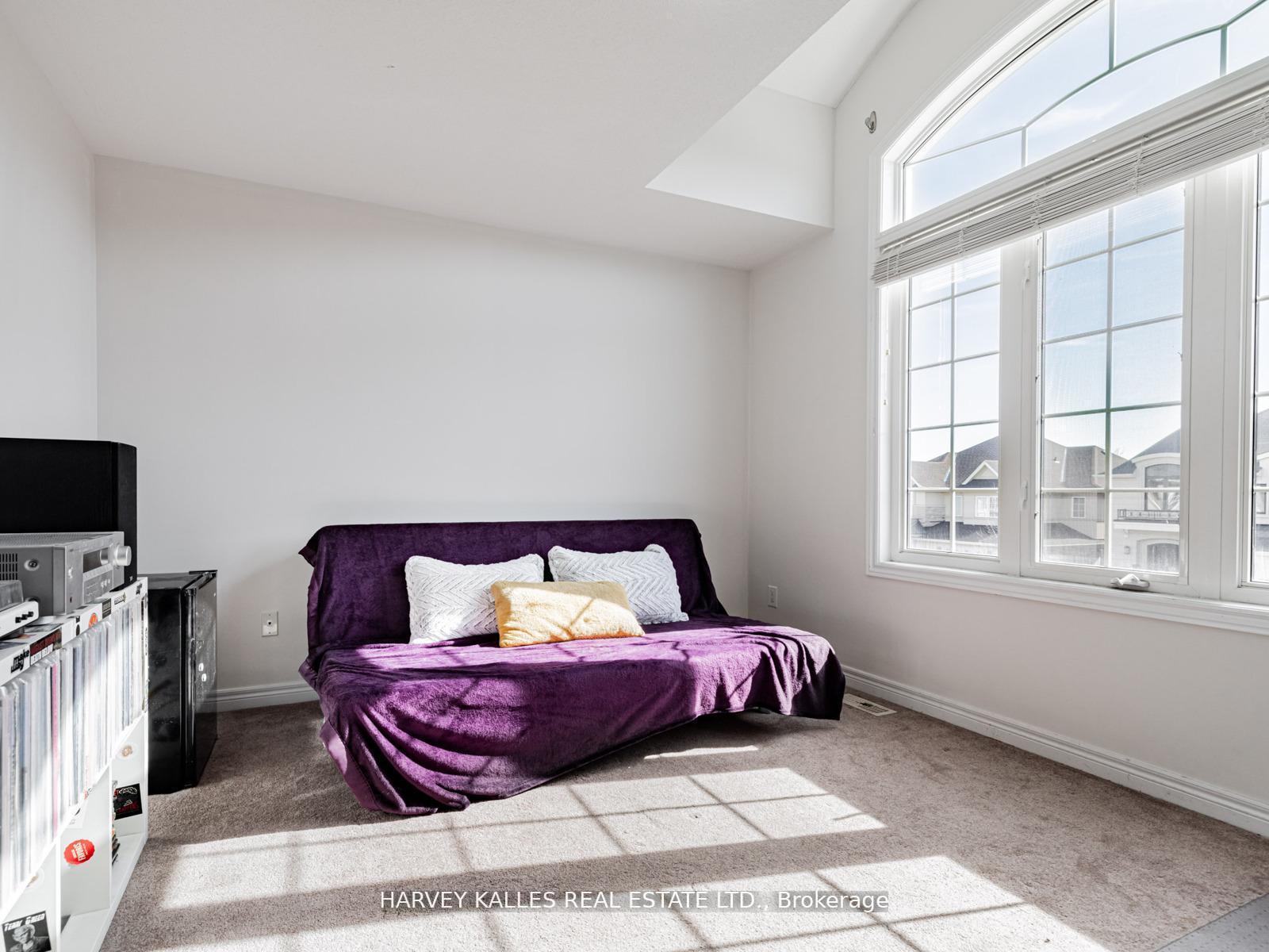 Photo 19 of 41 William Bowes Boulevard, Vaughan, Patterson — HOMEH