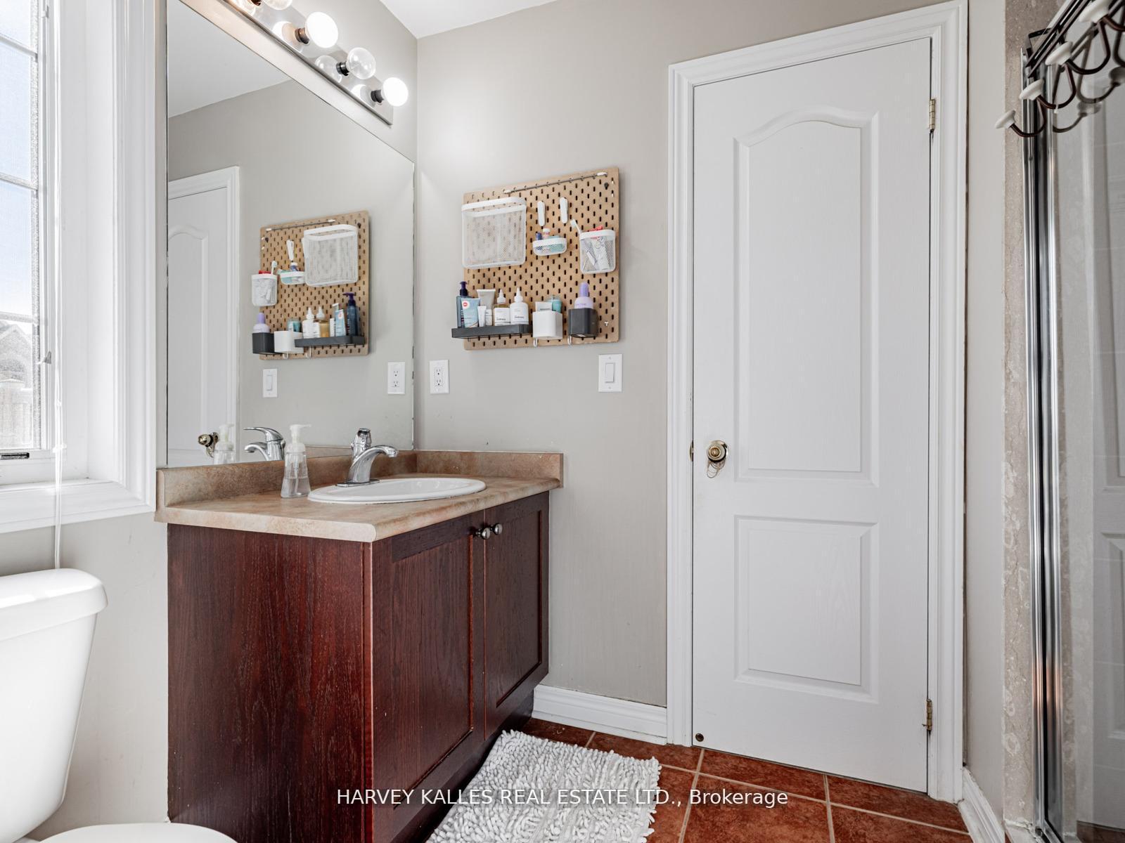 Photo 20 of 41 William Bowes Boulevard, Vaughan, Patterson — HOMEH