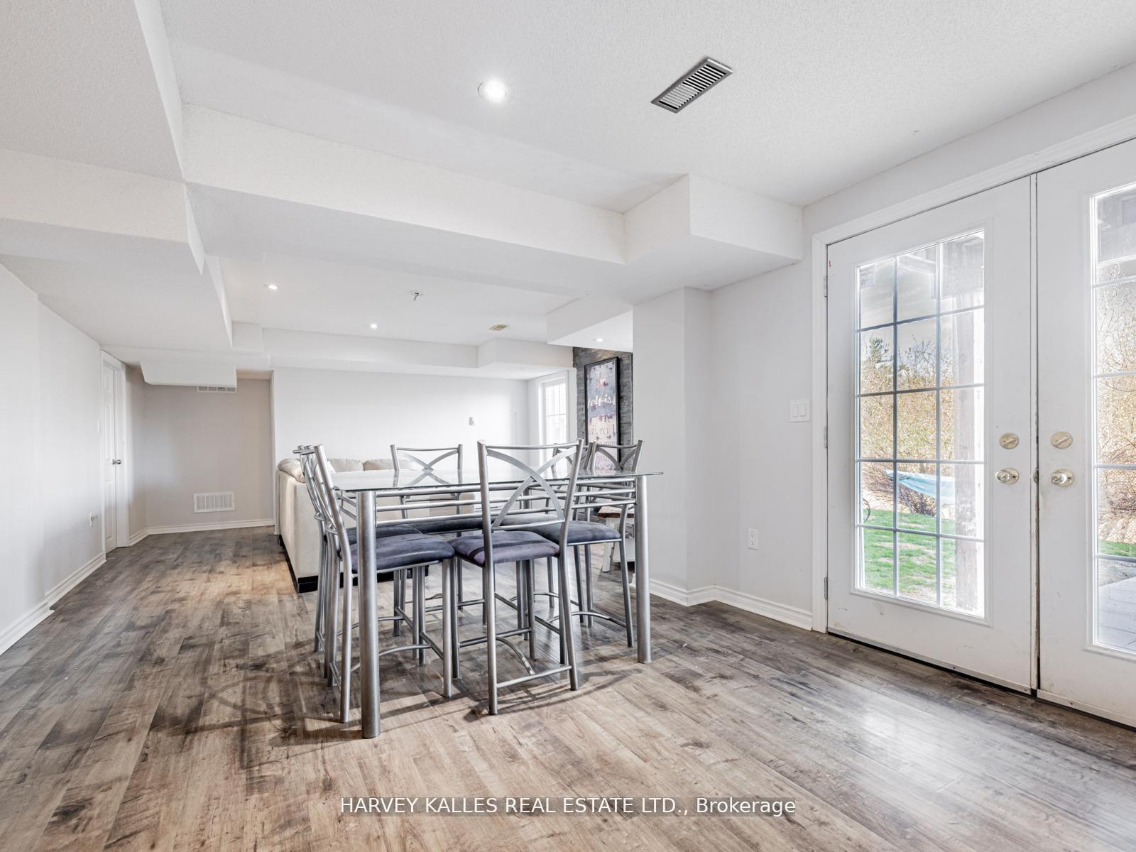 Photo 26 of 41 William Bowes Boulevard, Vaughan, Patterson — HOMEH