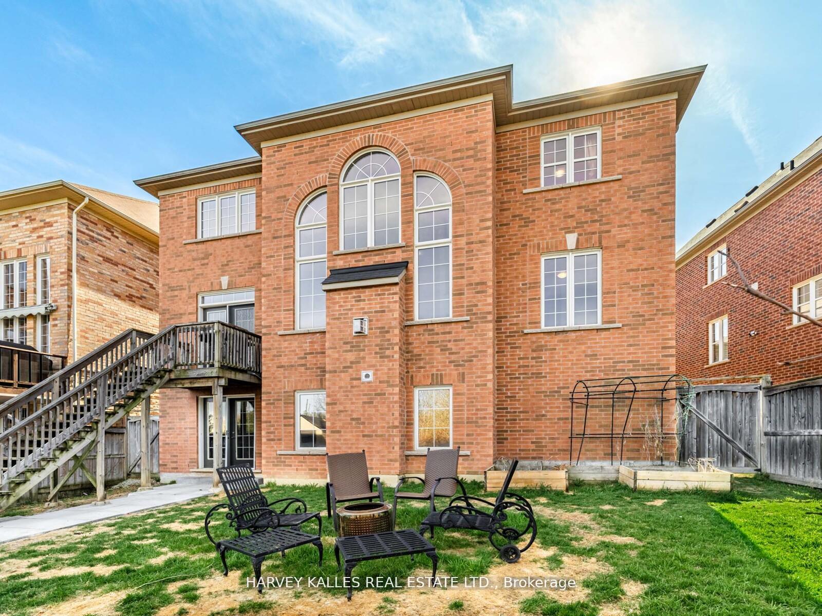 Photo 33 of 41 William Bowes Boulevard, Vaughan, Patterson — HOMEH