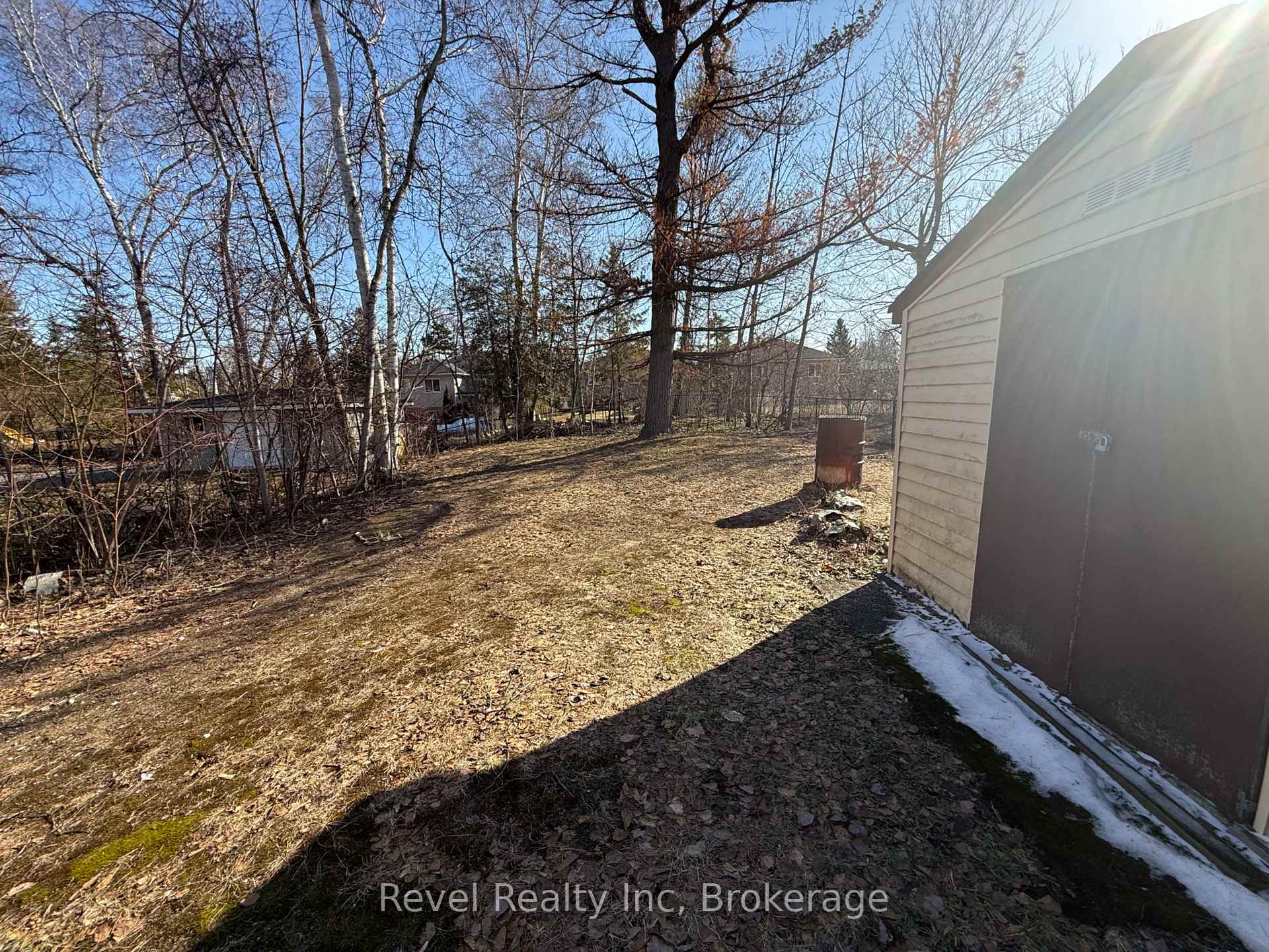 Photo 12 of 35 61st Street S, Wasaga Beach — HOMEH