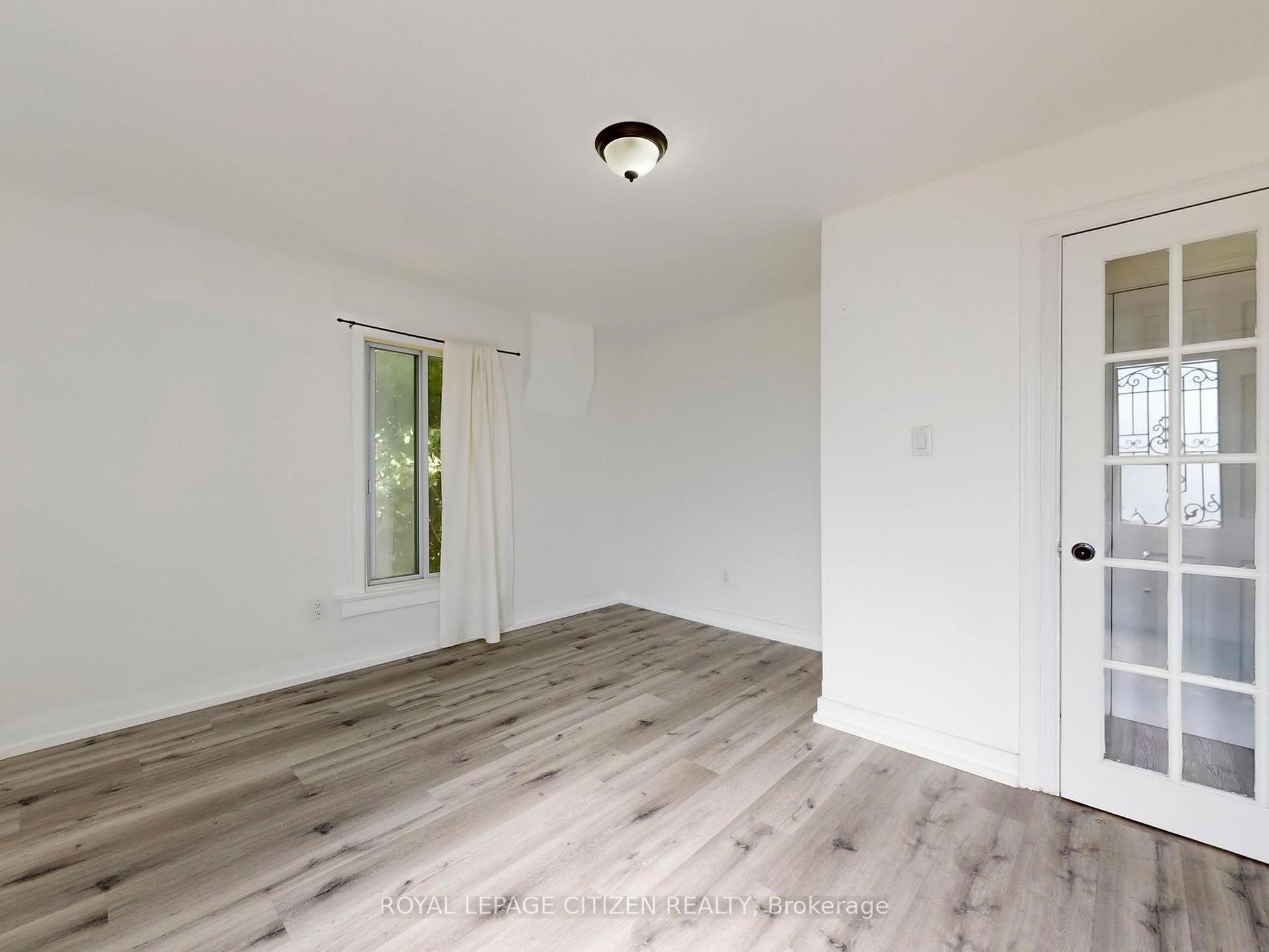 Photo 3 of 10084 Keele Street, Vaughan, Maple — HOMEH