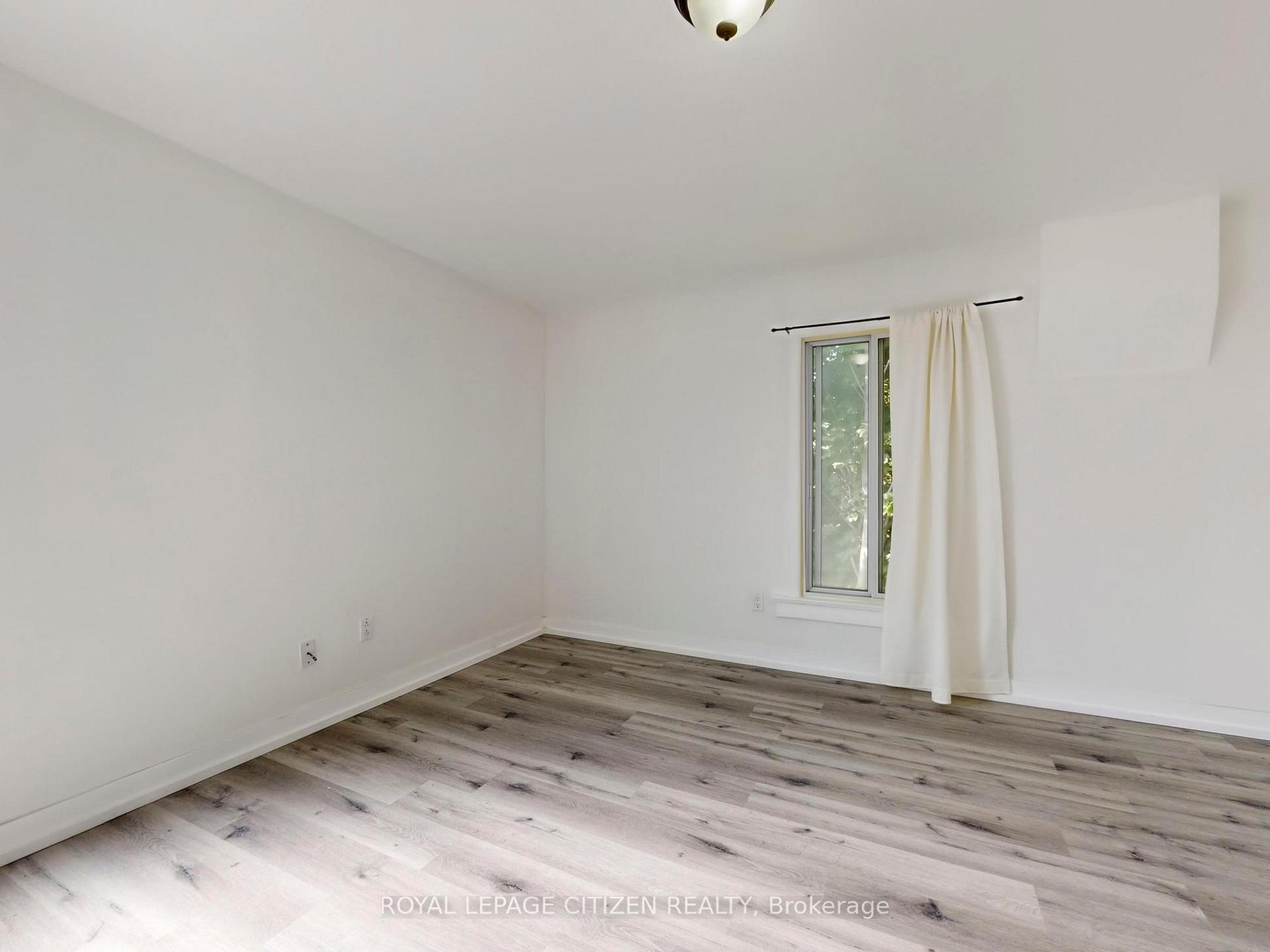 Photo 4 of 10084 Keele Street, Vaughan, Maple — HOMEH