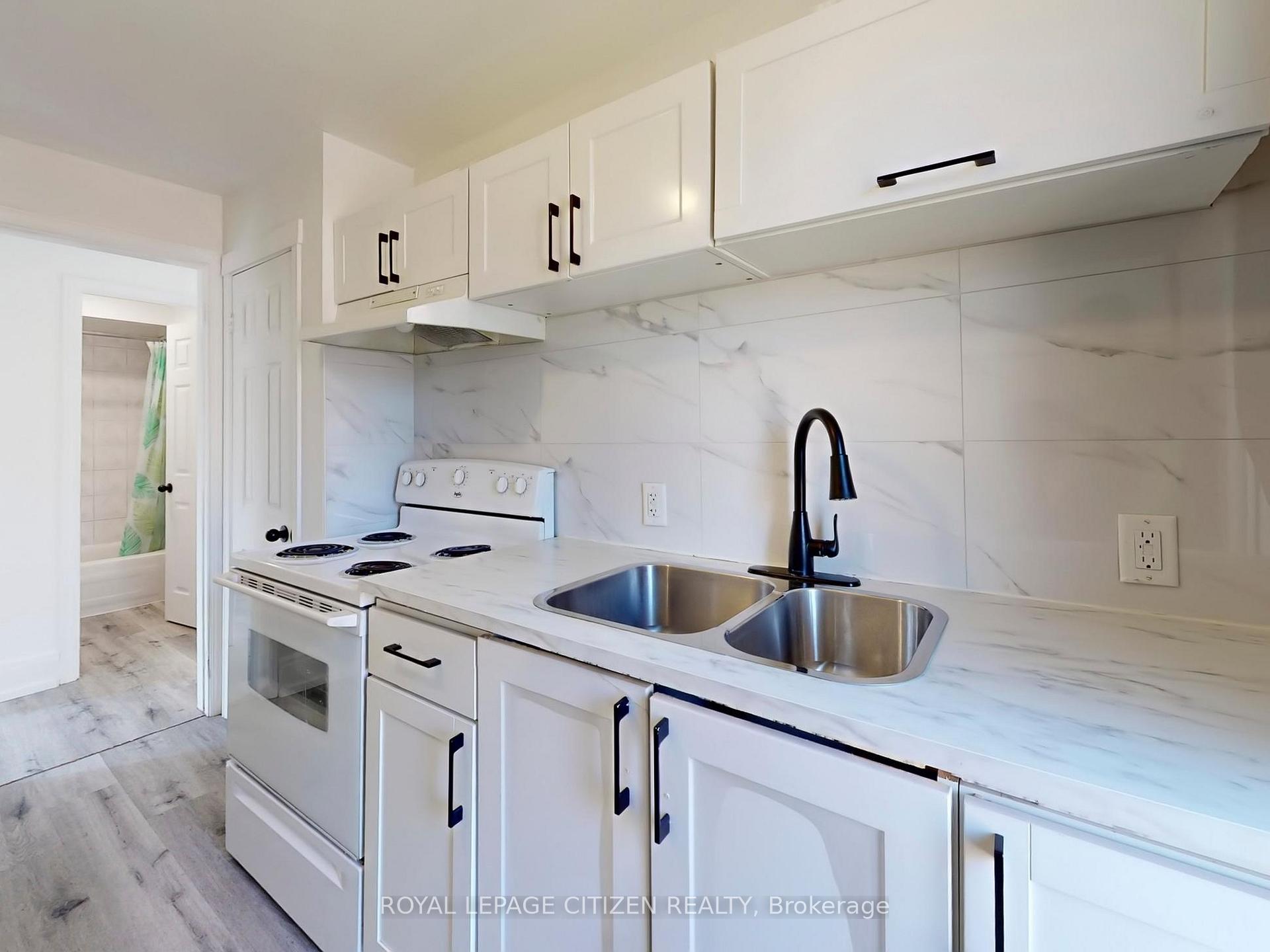 Photo 5 of 10084 Keele Street, Vaughan, Maple — HOMEH