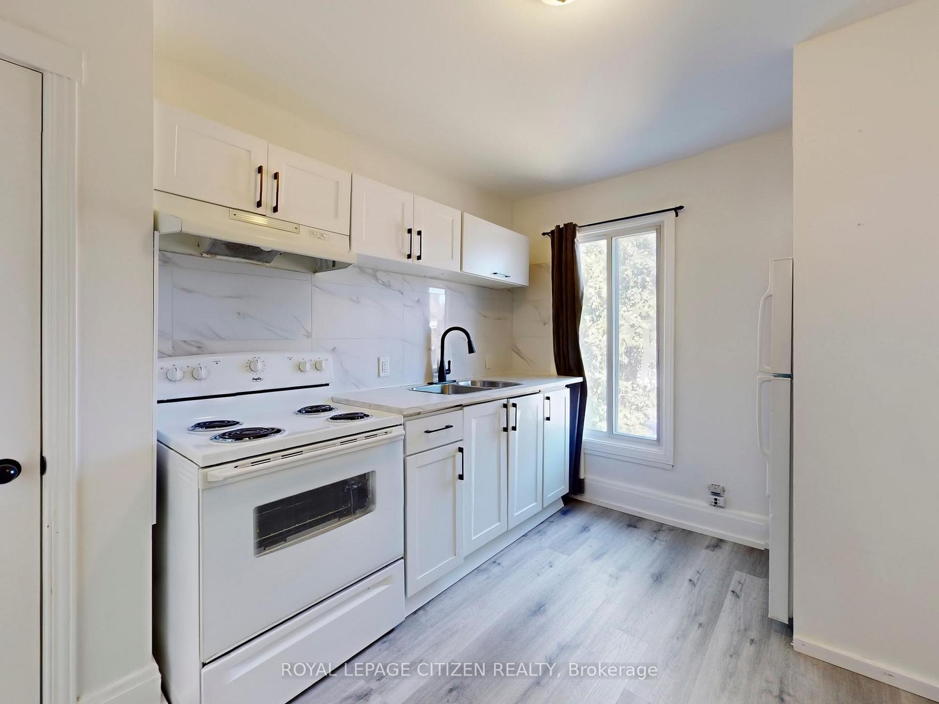 Photo 7 of 10084 Keele Street, Vaughan, Maple — HOMEH
