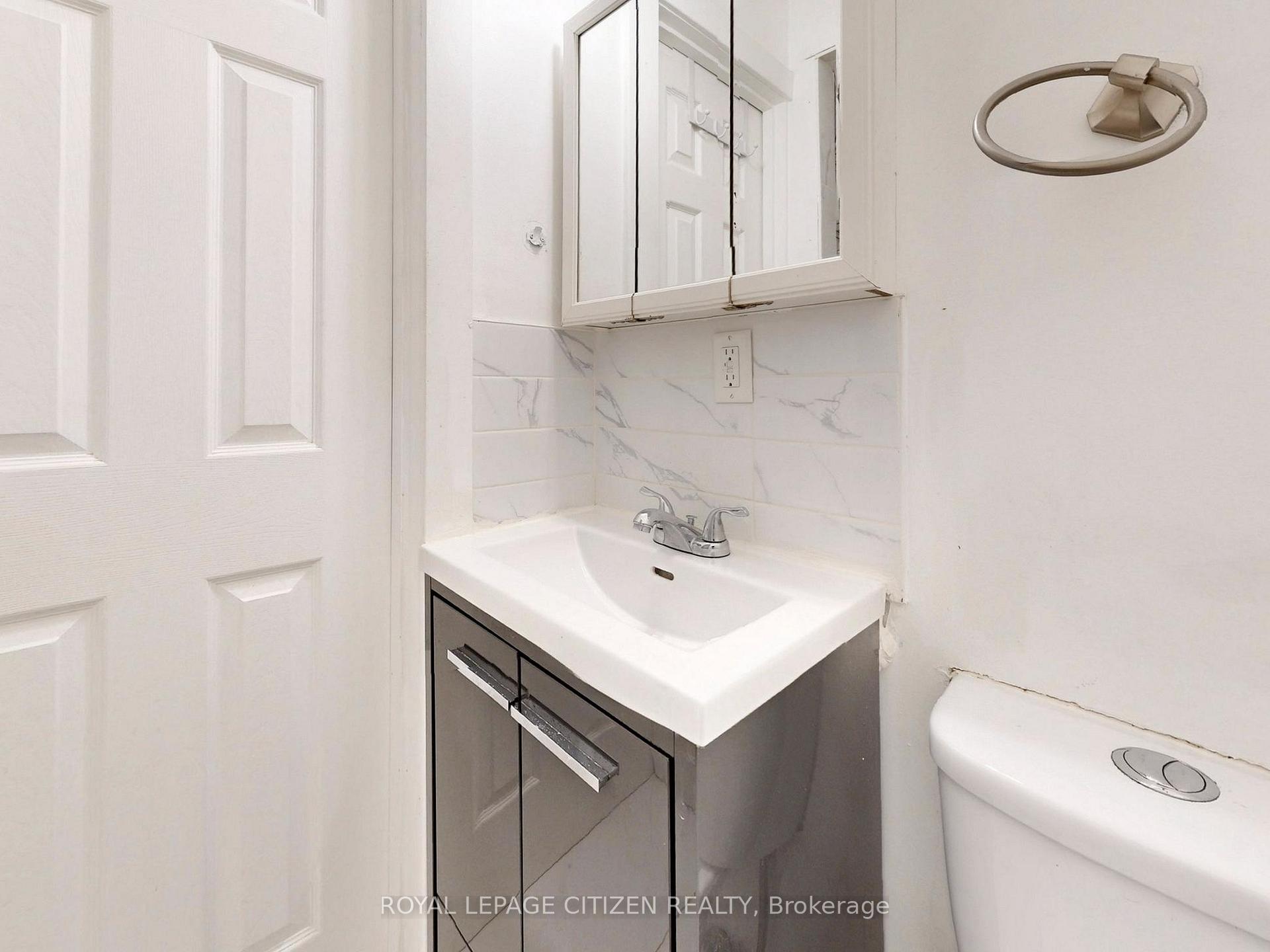 Photo 8 of 10084 Keele Street, Vaughan, Maple — HOMEH