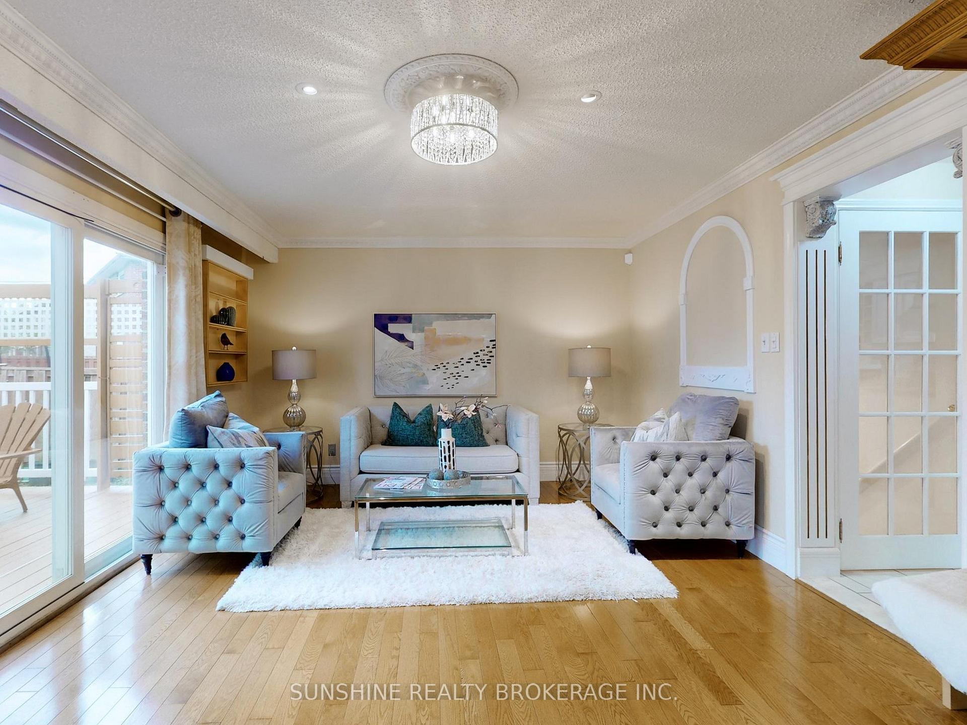 Photo 9 of 103 Longmeadow Crescent, Markham, Milliken Mills West — HOMEH