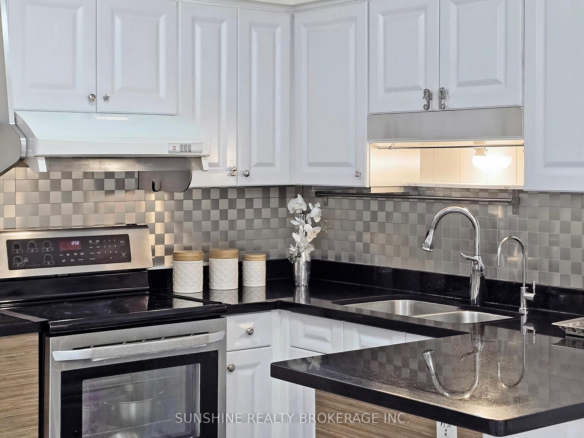 Photo 16 of 103 Longmeadow Crescent, Markham, Milliken Mills West — HOMEH