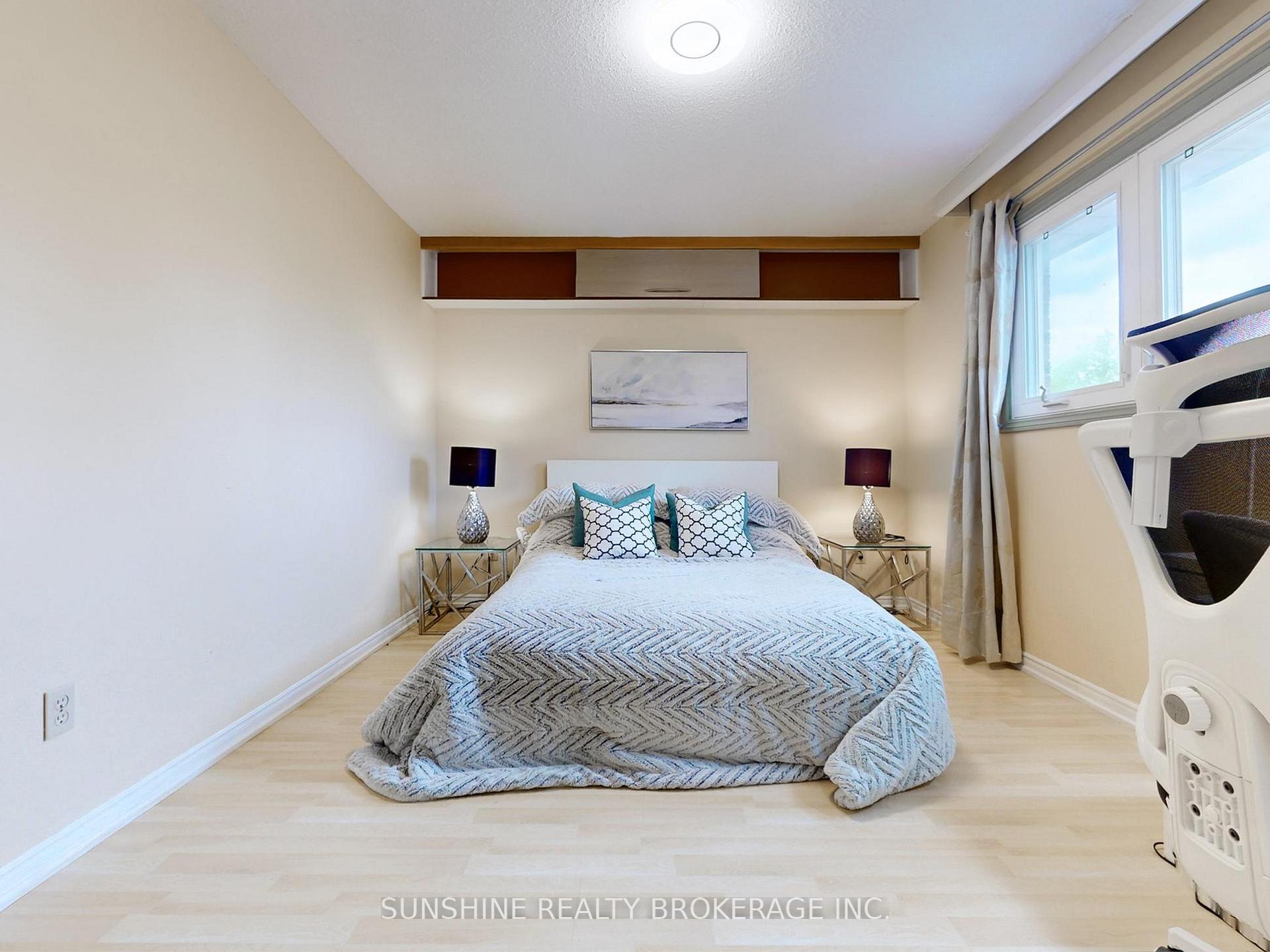 Photo 25 of 103 Longmeadow Crescent, Markham, Milliken Mills West — HOMEH