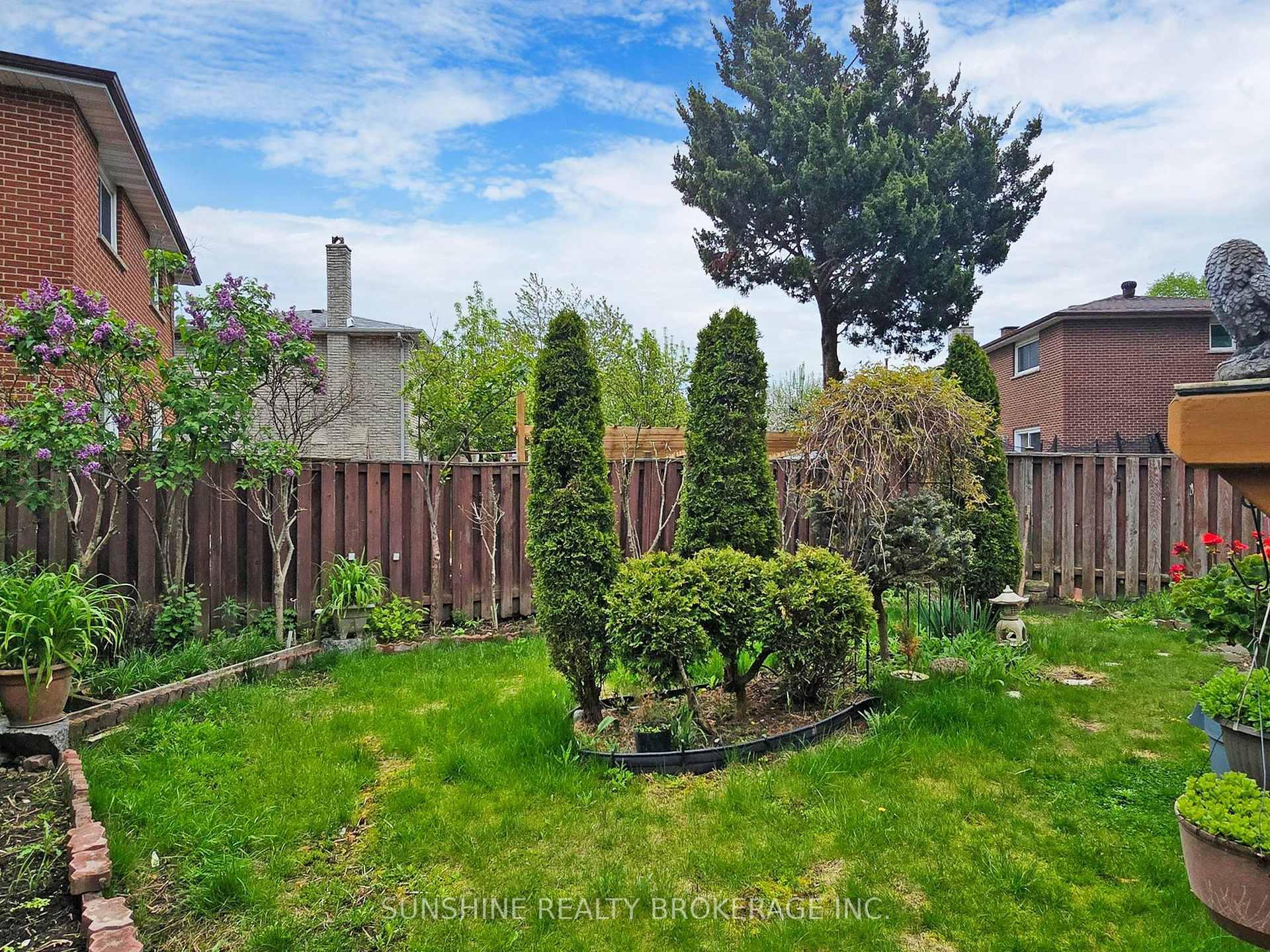 Photo 38 of 103 Longmeadow Crescent, Markham, Milliken Mills West — HOMEH