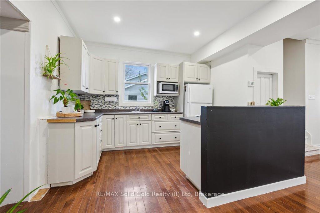 Photo 9 of 115 Argyle Street, Zorra, Embro — HOMEH