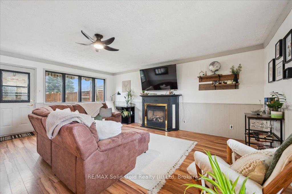 Photo 12 of 115 Argyle Street, Zorra, Embro — HOMEH