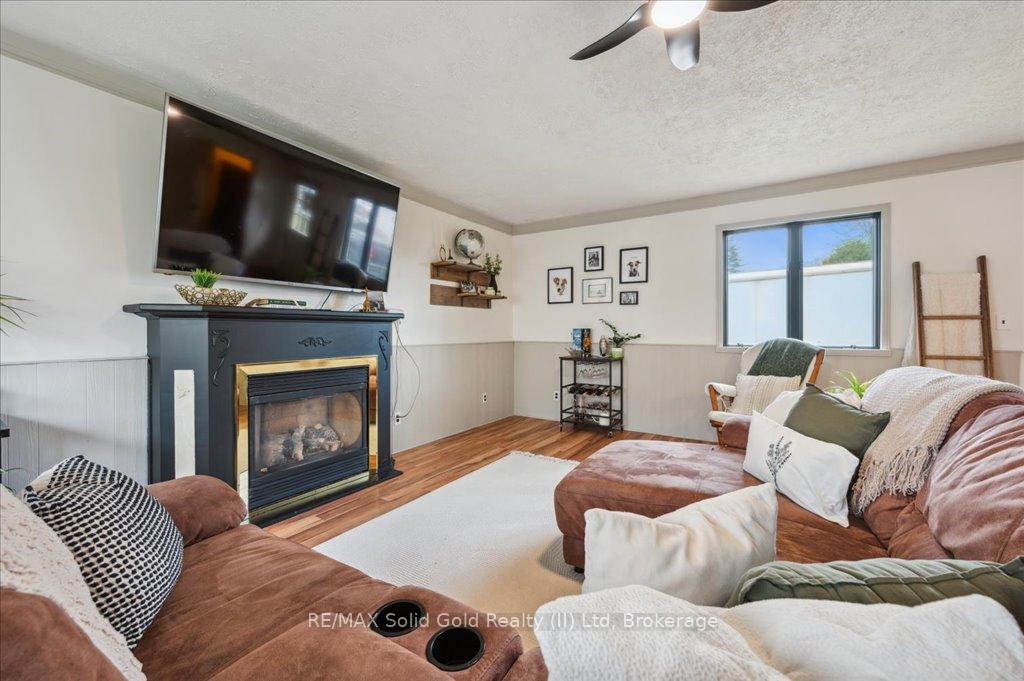 Photo 14 of 115 Argyle Street, Zorra, Embro — HOMEH
