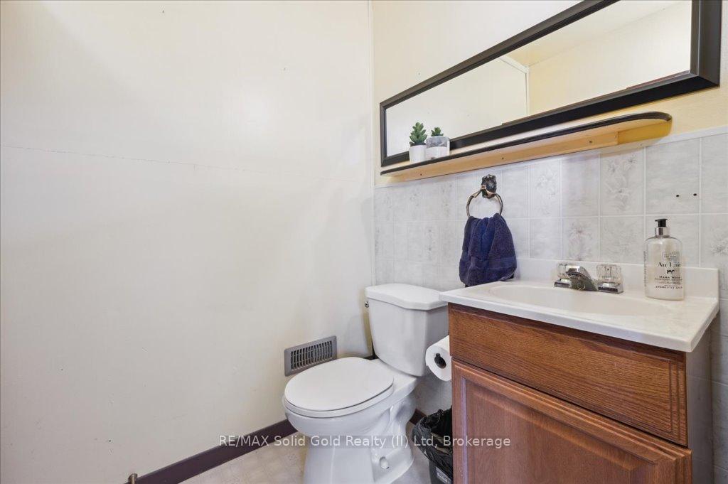 Photo 15 of 115 Argyle Street, Zorra, Embro — HOMEH