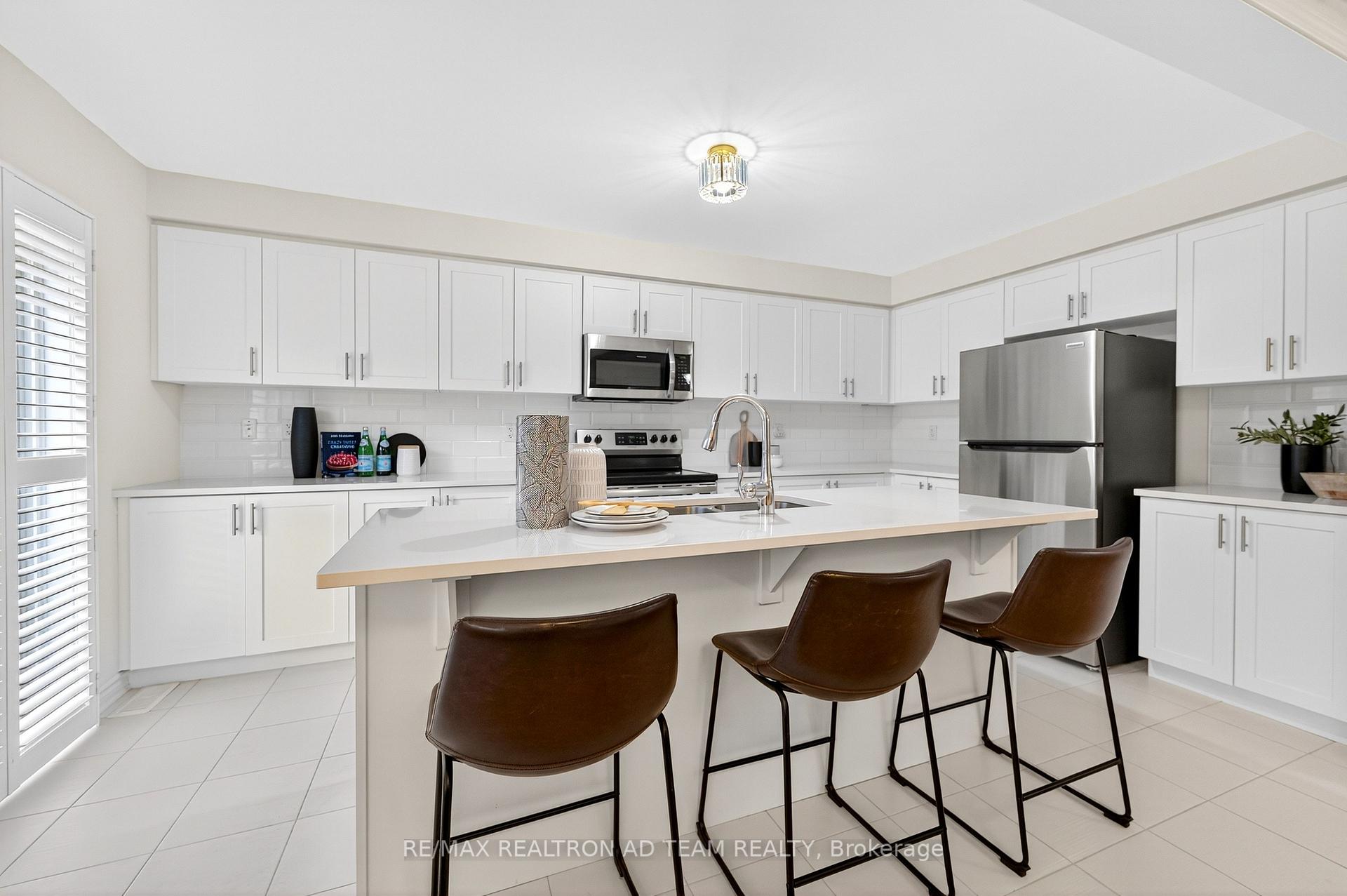 Photo 11 of 53 Littlebeck Crescent, Whitby, Rural Whitby — HOMEH