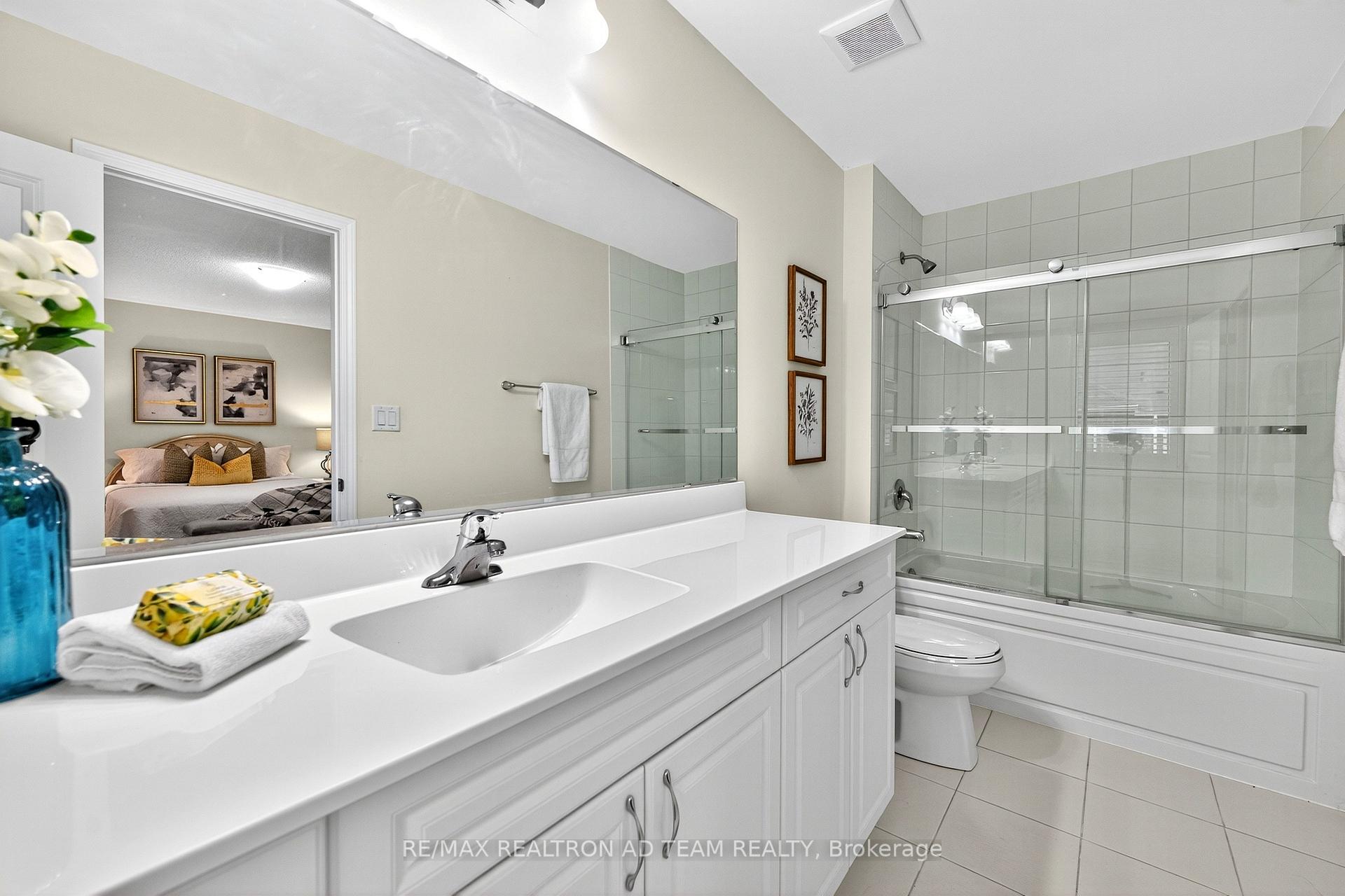 Photo 18 of 53 Littlebeck Crescent, Whitby, Rural Whitby — HOMEH