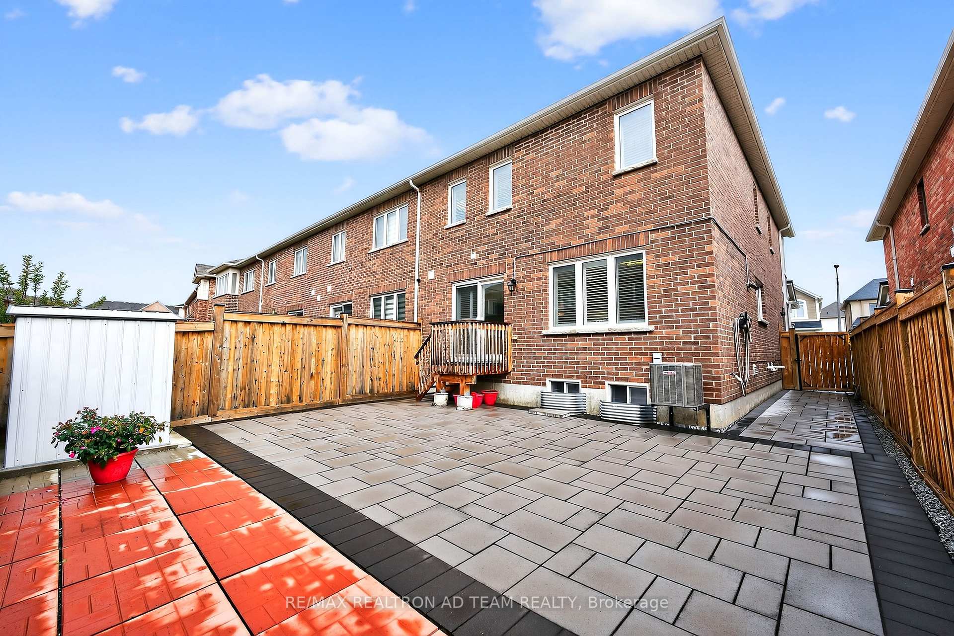 Photo 32 of 53 Littlebeck Crescent, Whitby, Rural Whitby — HOMEH