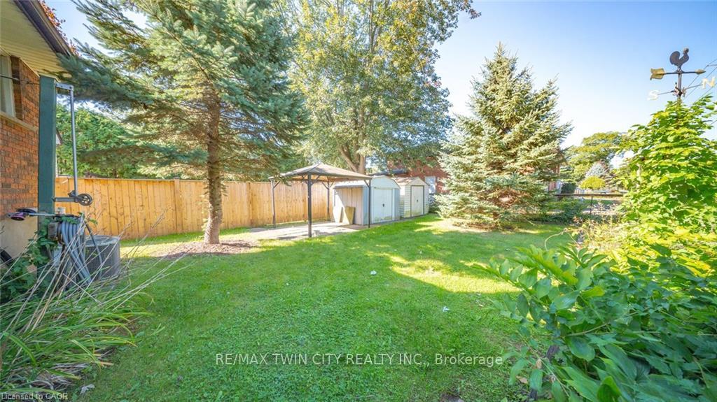 Photo 33 of 873 South Pelham Road, Welland, N. Welland — HOMEH