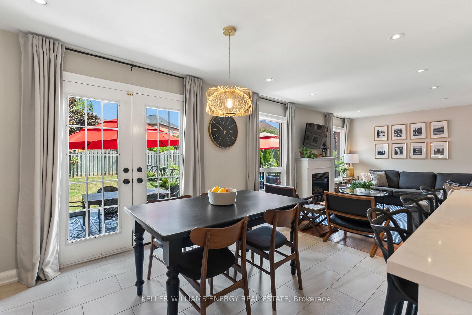 Photo 13 of 19 Sturgess Crescent, Whitby, Brooklin — HOMEH