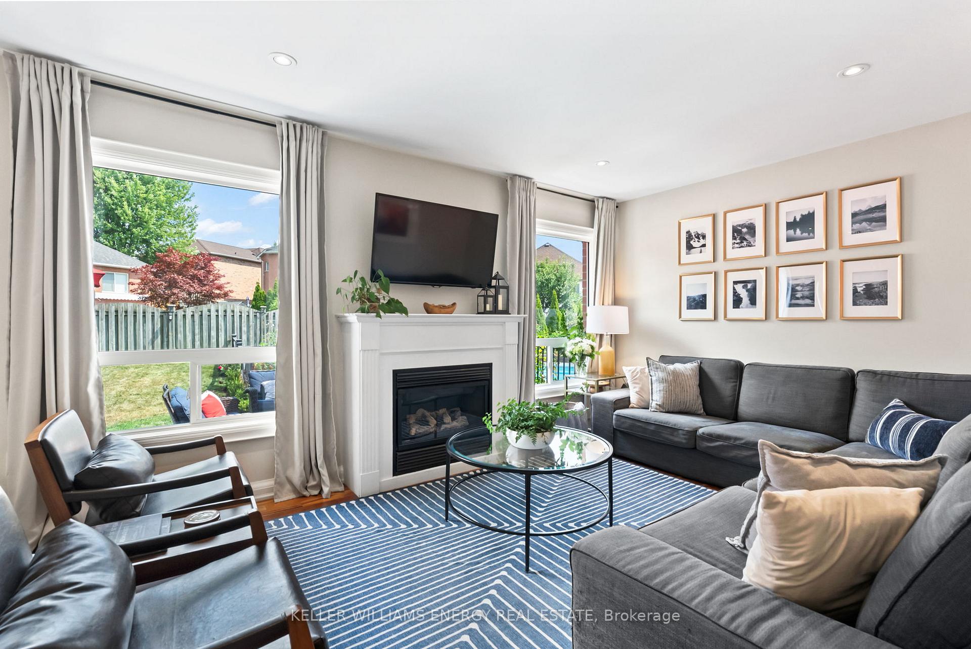 Photo 15 of 19 Sturgess Crescent, Whitby, Brooklin — HOMEH
