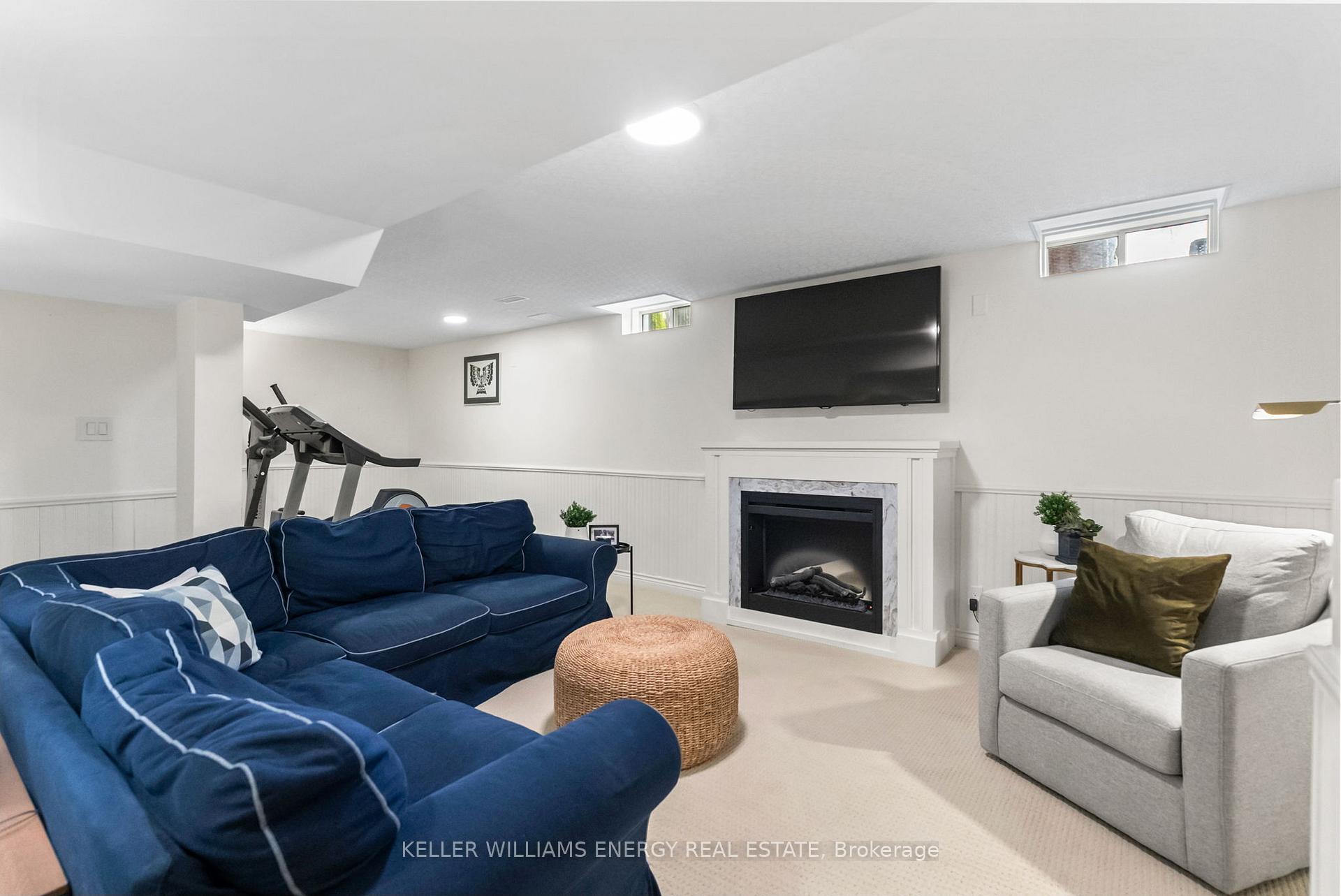Photo 25 of 19 Sturgess Crescent, Whitby, Brooklin — HOMEH