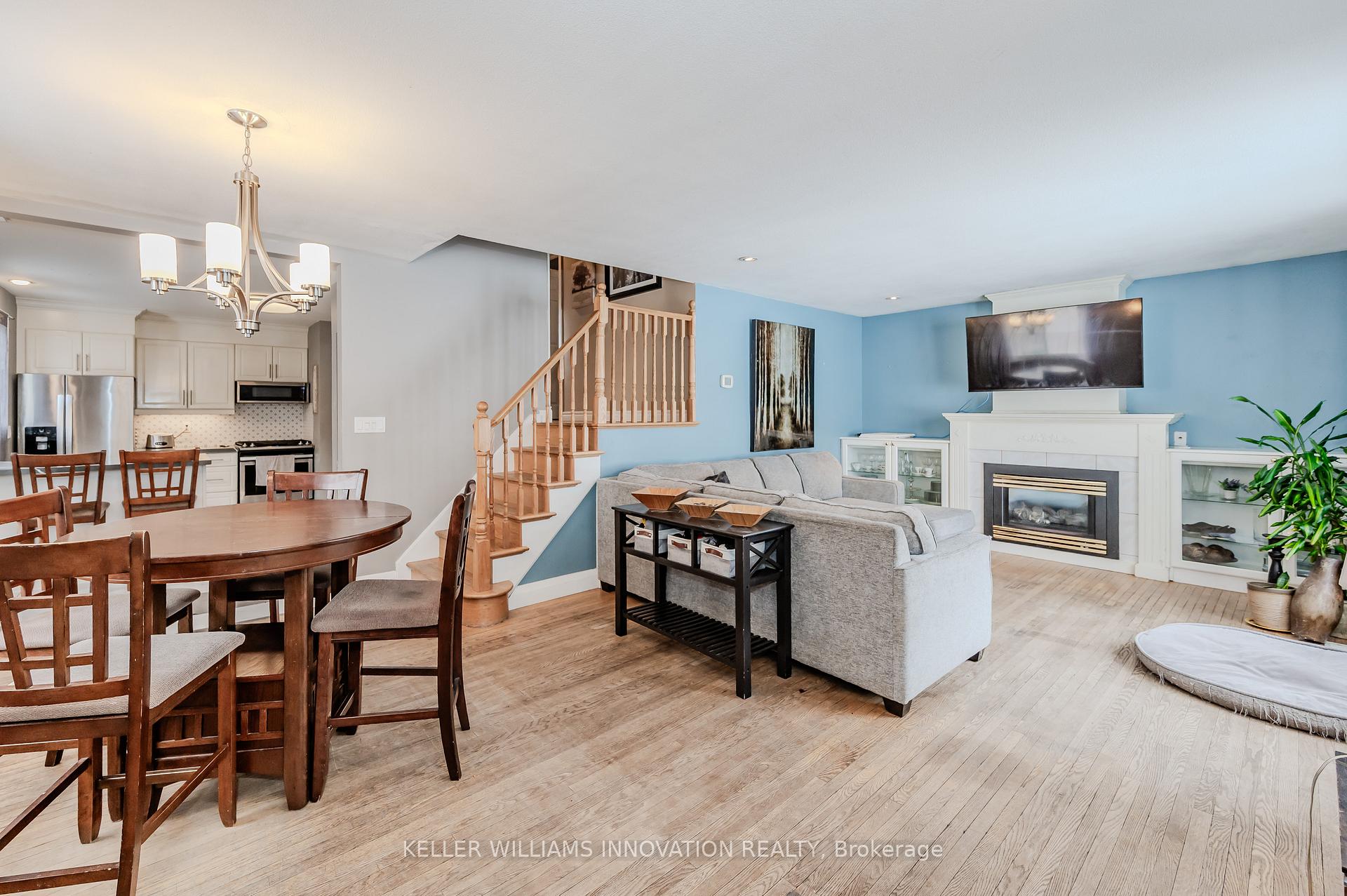 Photo 3 of 555 Sprucehill Avenue, Waterloo — HOMEH