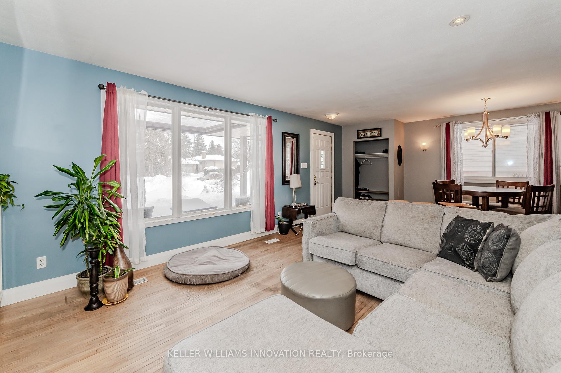 Photo 5 of 555 Sprucehill Avenue, Waterloo — HOMEH