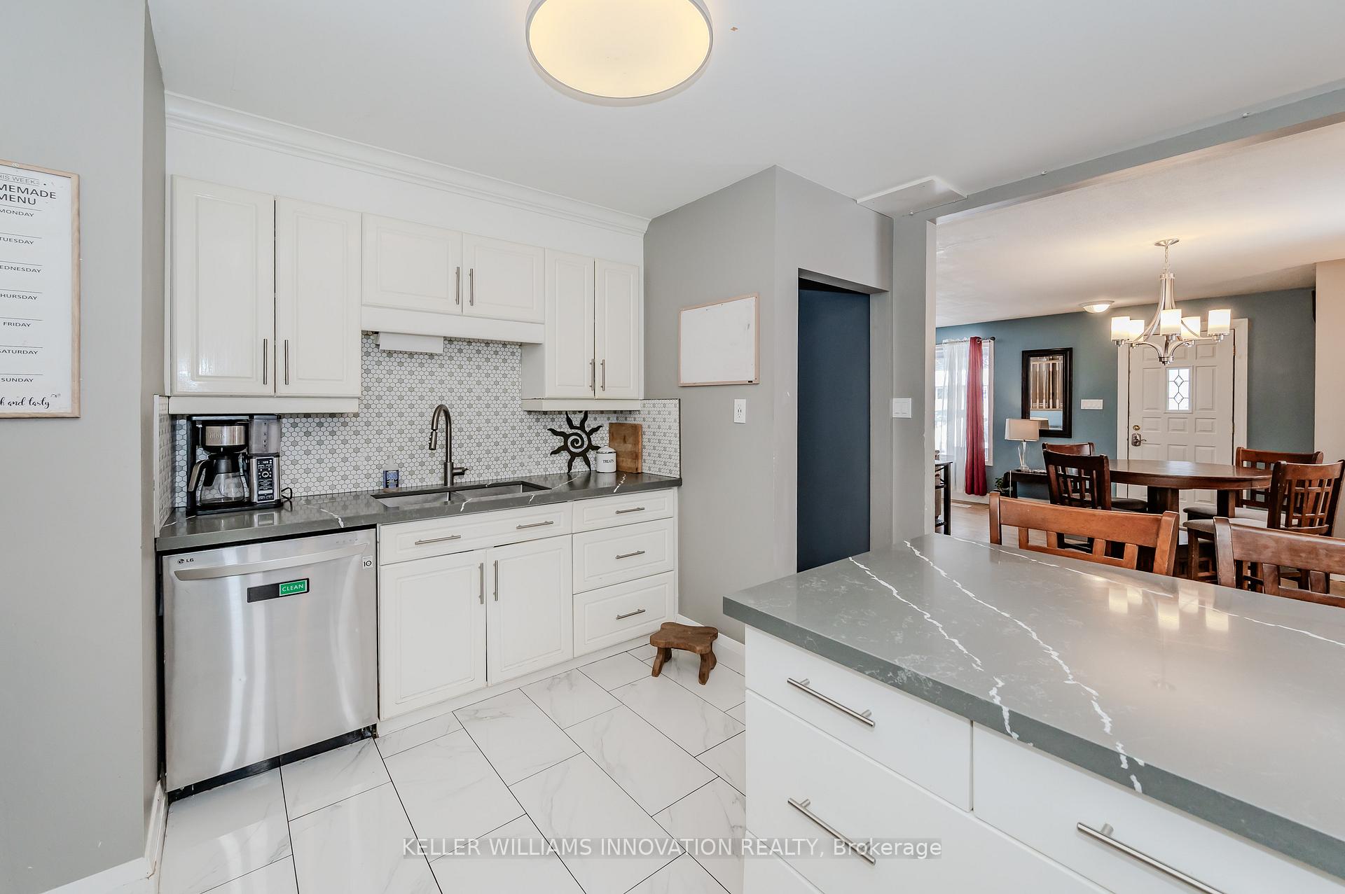 Photo 10 of 555 Sprucehill Avenue, Waterloo — HOMEH