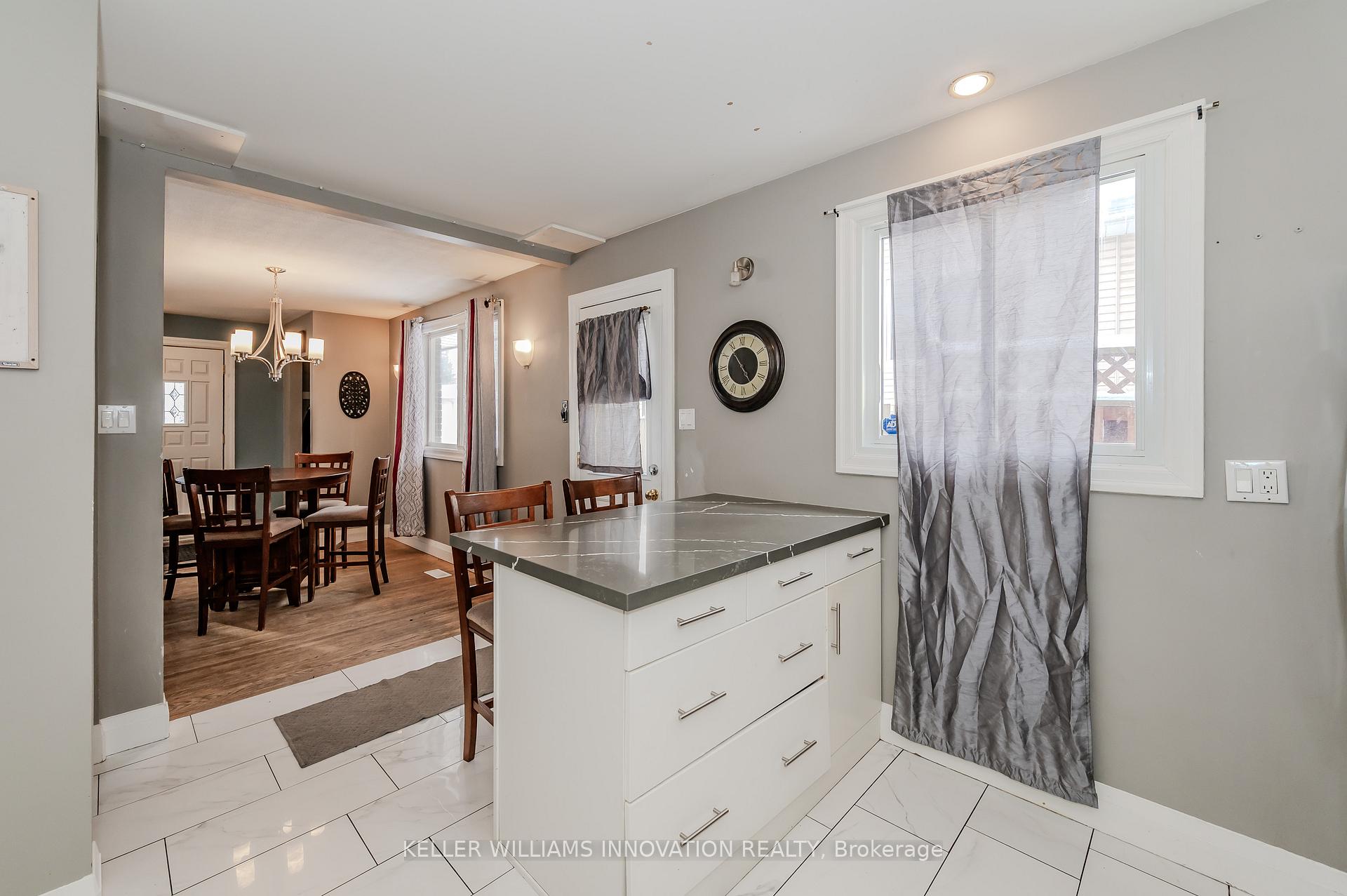 Photo 11 of 555 Sprucehill Avenue, Waterloo — HOMEH