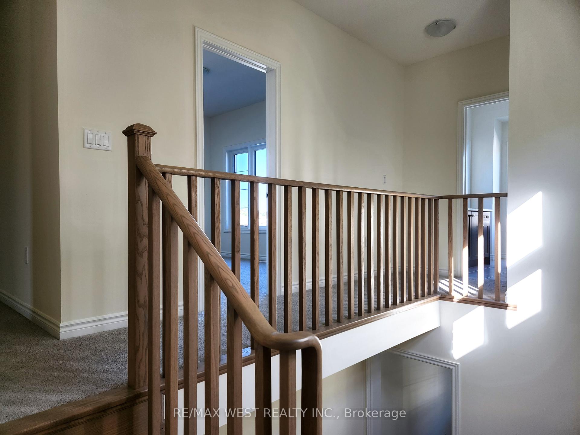Photo 13 of 5 Fire King Drive, Whitby, Rural Whitby — HOMEH