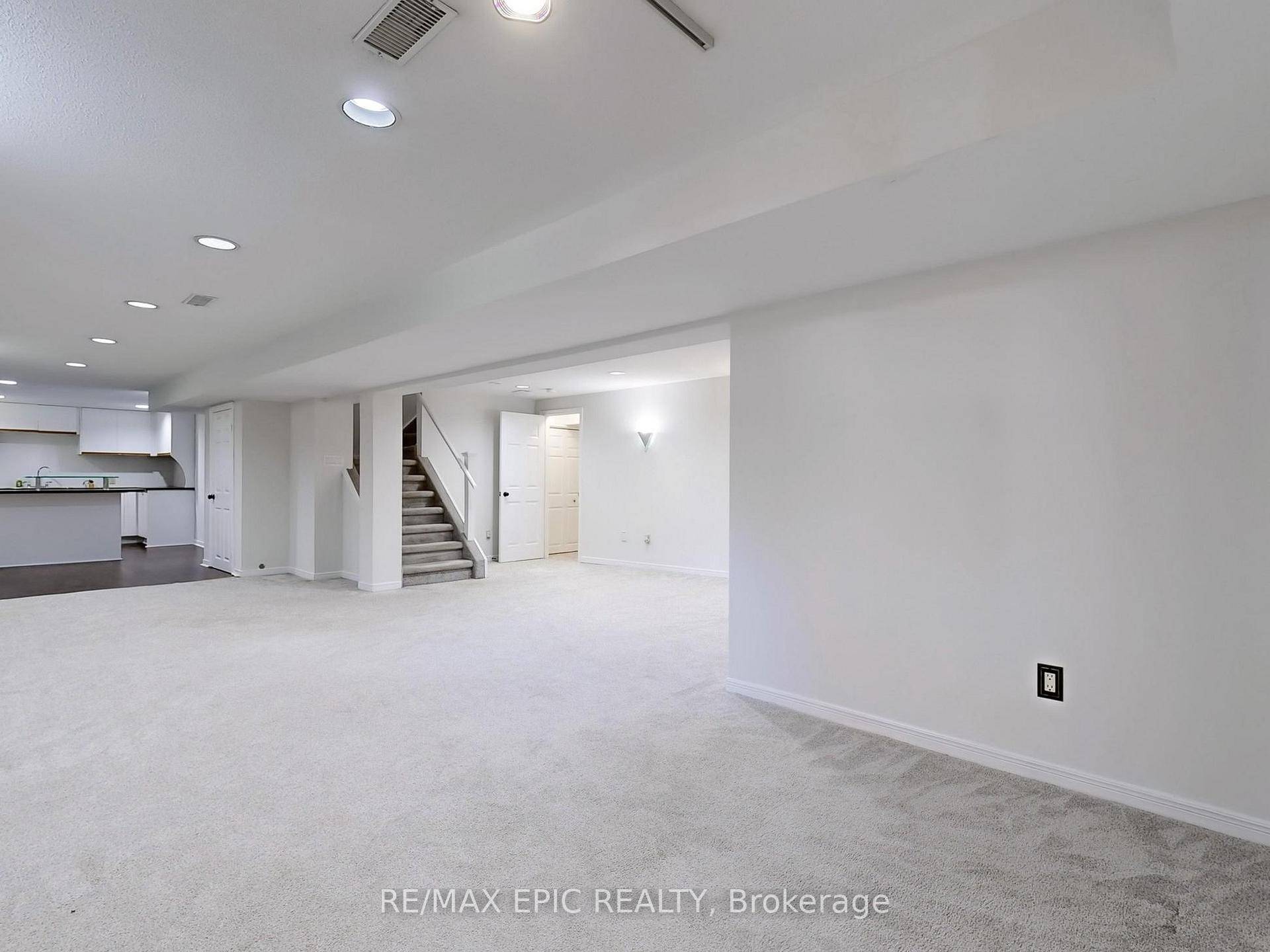 Photo 30 of 10 Corner Stone Crescent, Whitby, Rolling Acres — HOMEH