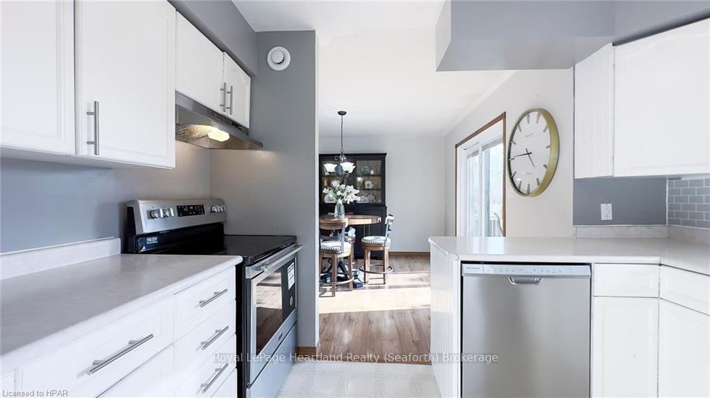Photo 15 of 76 Napier Street, West Perth, Mitchell — HOMEH