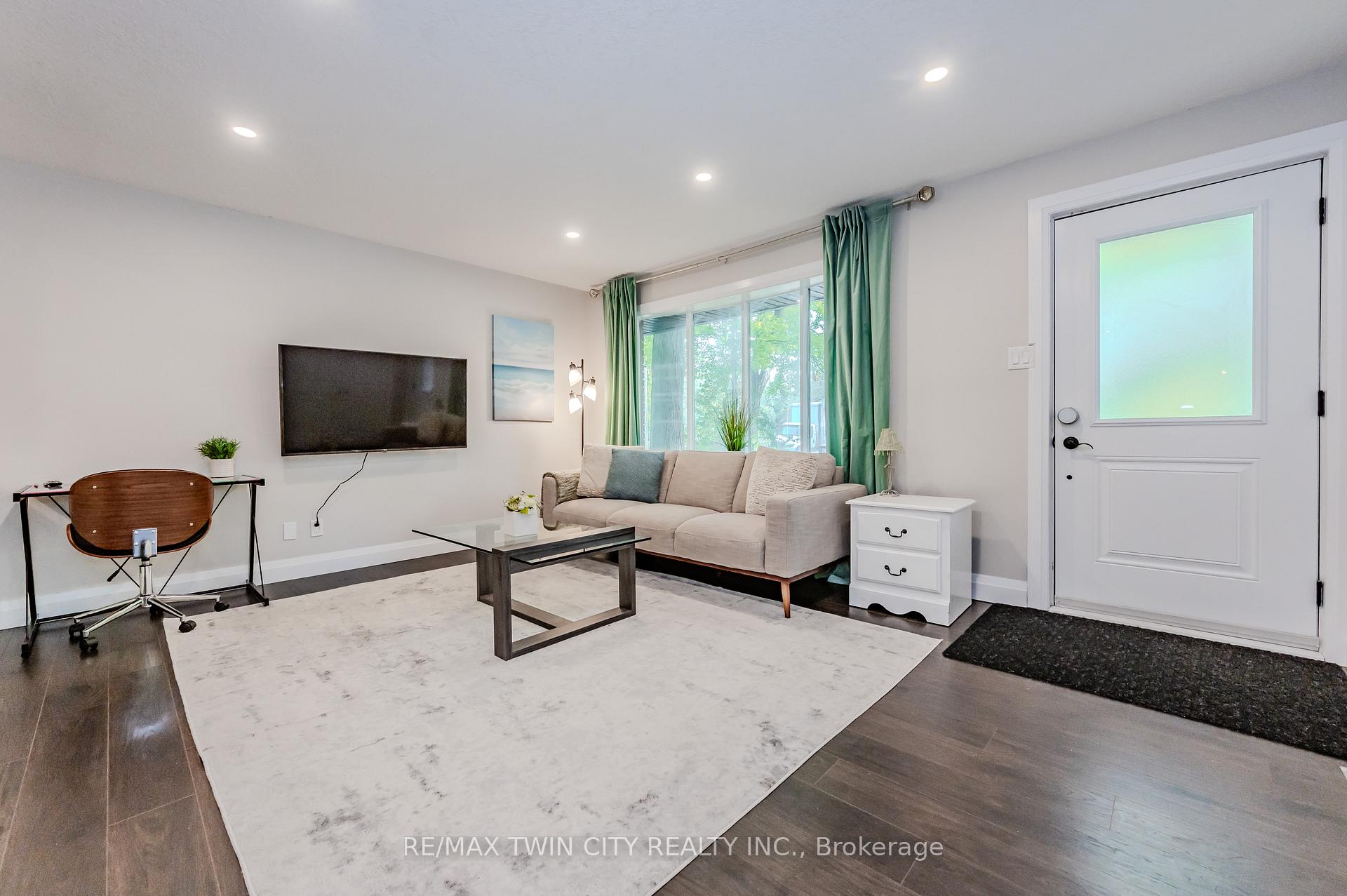 Photo 7 of 23 McDougall Road, Waterloo — HOMEH