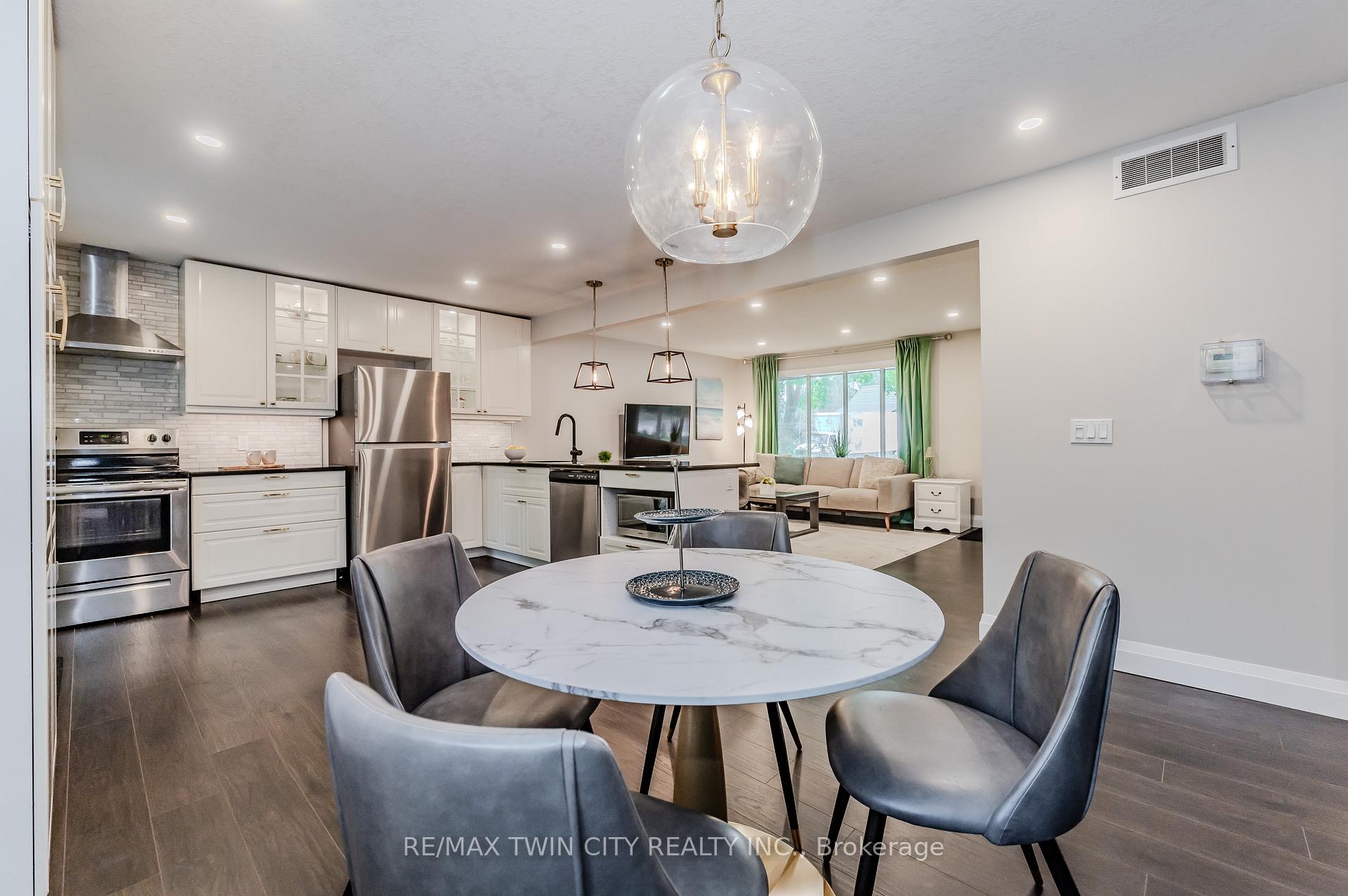Photo 12 of 23 McDougall Road, Waterloo — HOMEH