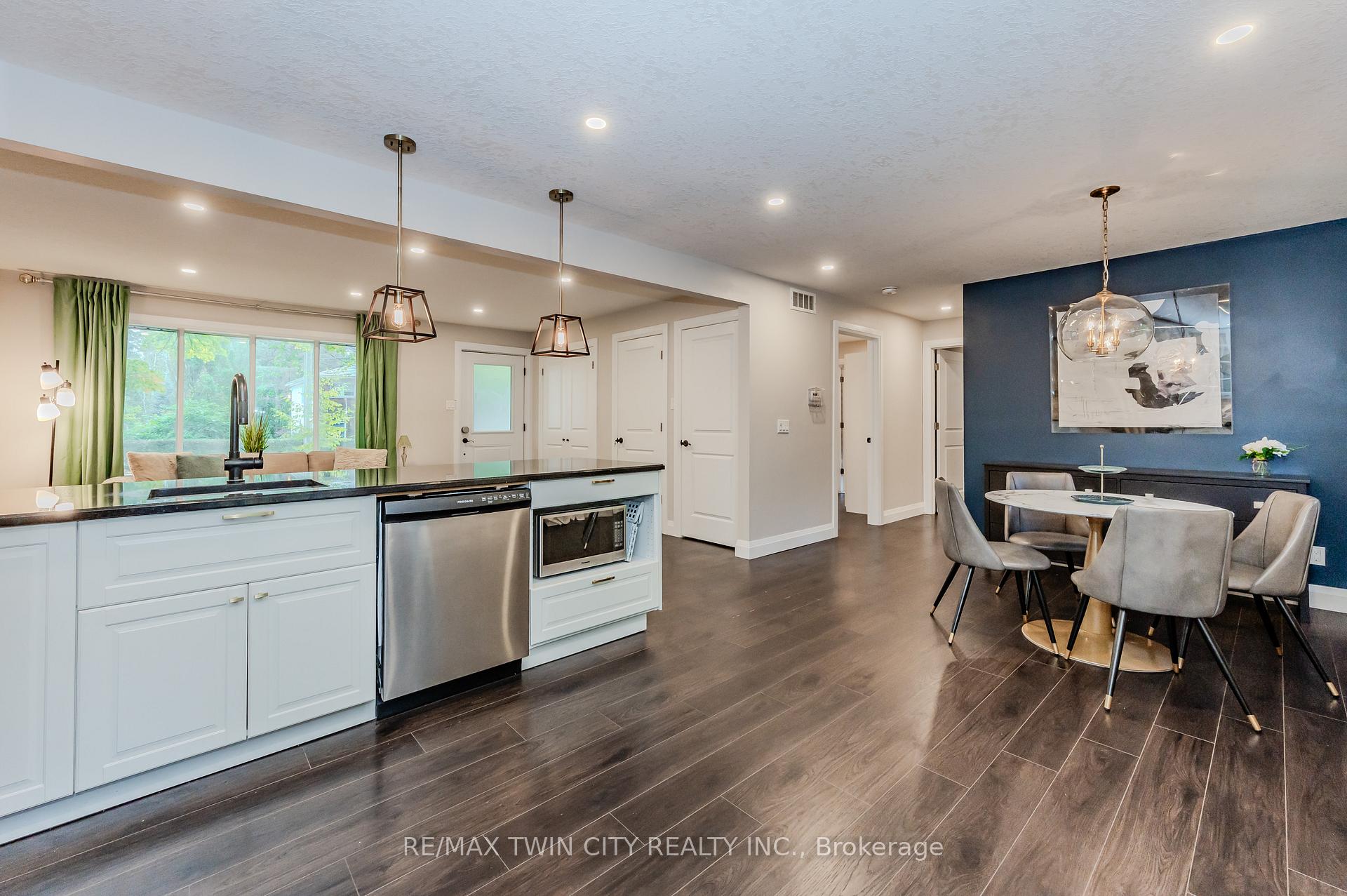 Photo 17 of 23 McDougall Road, Waterloo — HOMEH