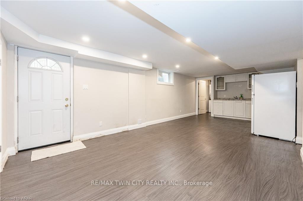 Photo 32 of 23 McDougall Road, Waterloo — HOMEH