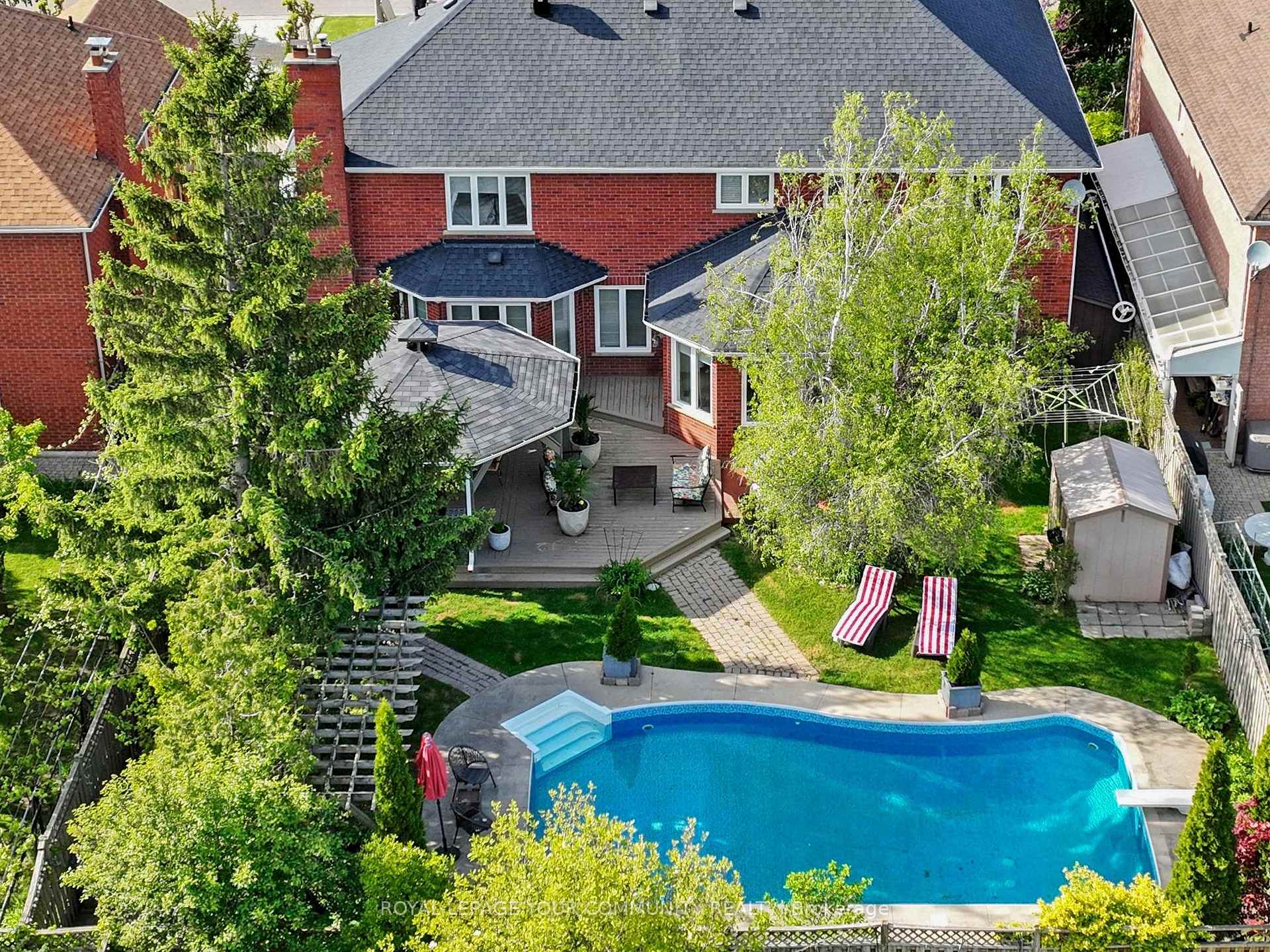Photo 1 of 123 Kingsnorth Boulevard, Vaughan, East Woodbridge — HOMEH