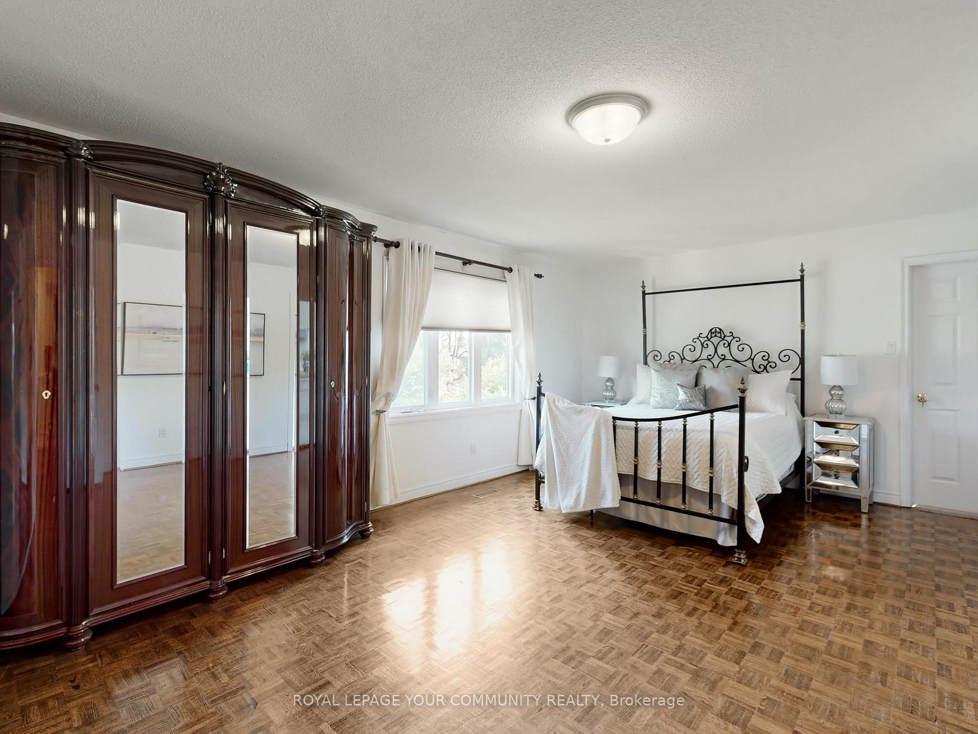 Photo 25 of 123 Kingsnorth Boulevard, Vaughan, East Woodbridge — HOMEH