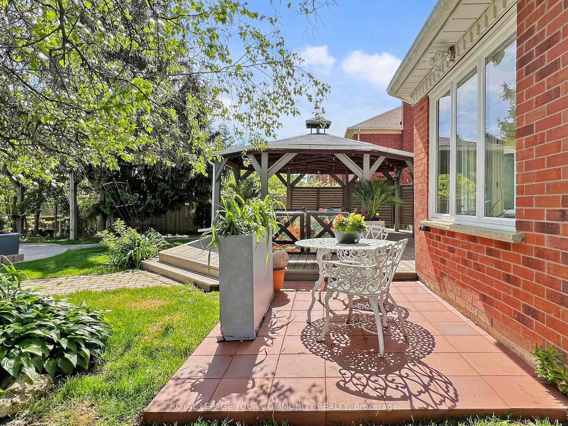 Photo 44 of 123 Kingsnorth Boulevard, Vaughan, East Woodbridge — HOMEH