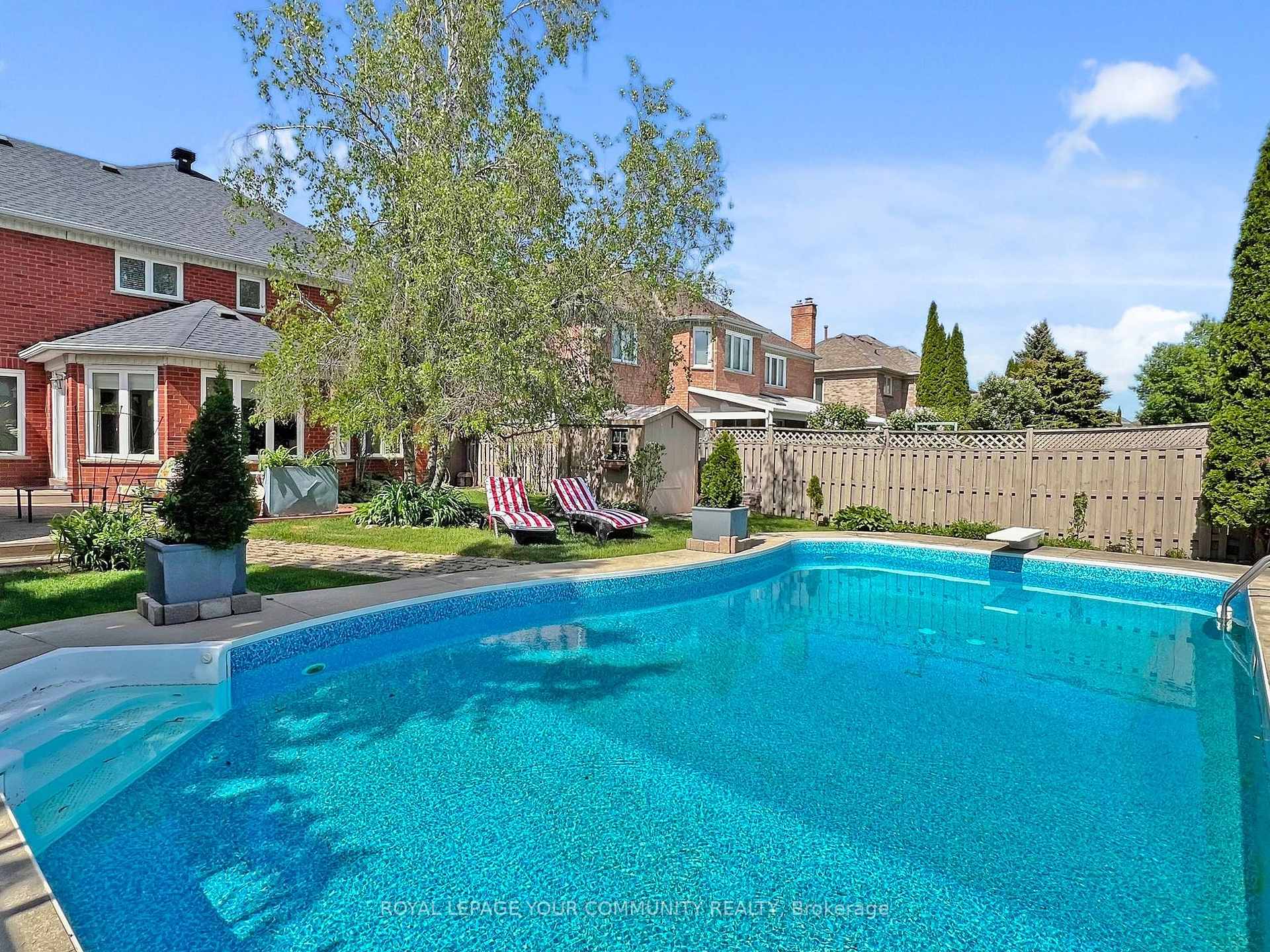 Photo 47 of 123 Kingsnorth Boulevard, Vaughan, East Woodbridge — HOMEH