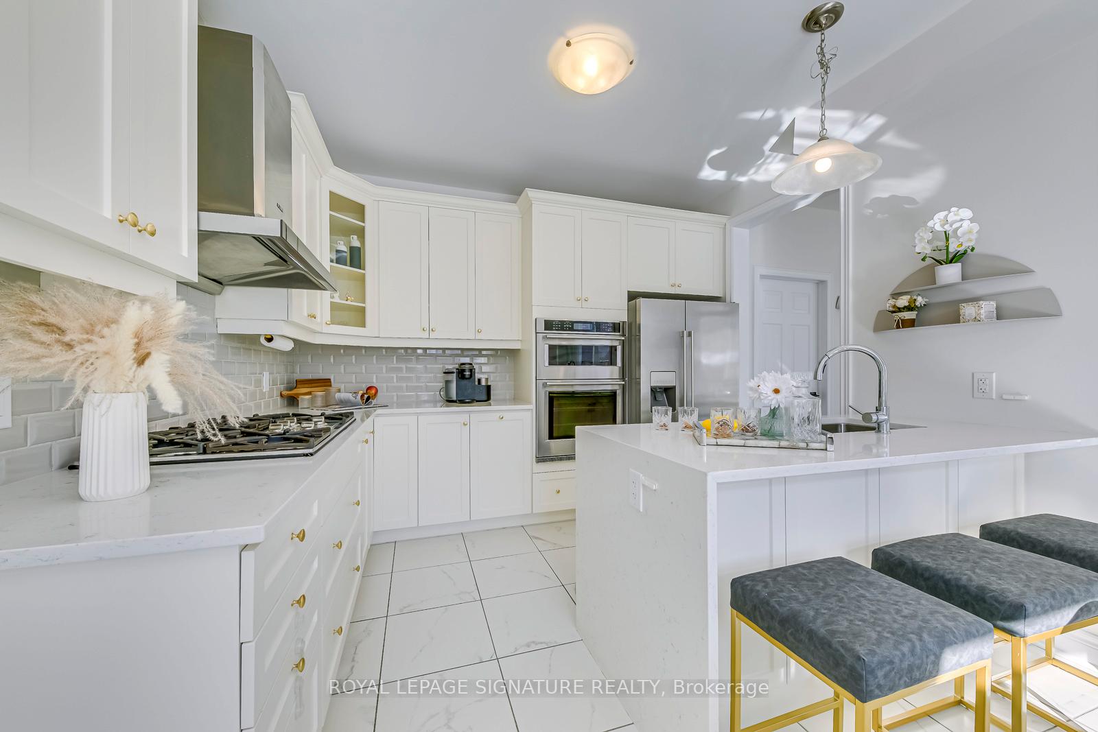 Photo 11 of 103 Jinnah Avenue, Markham, Middlefield — HOMEH