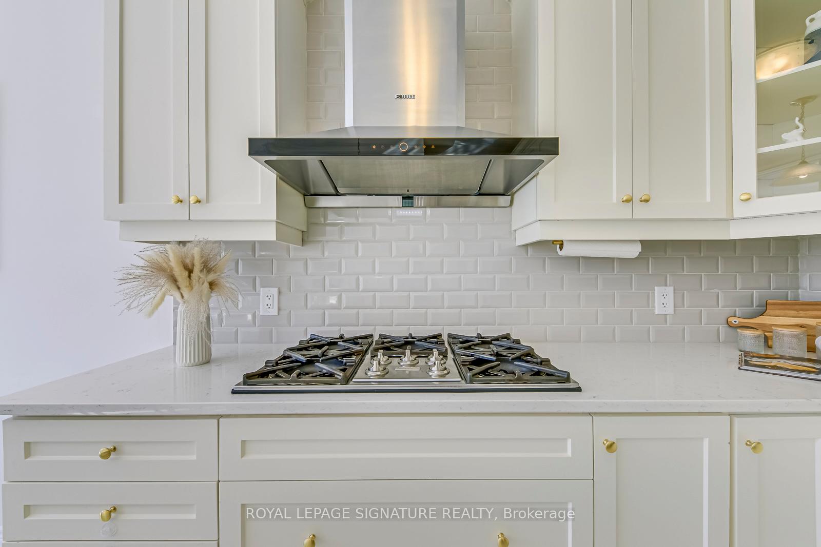 Photo 14 of 103 Jinnah Avenue, Markham, Middlefield — HOMEH