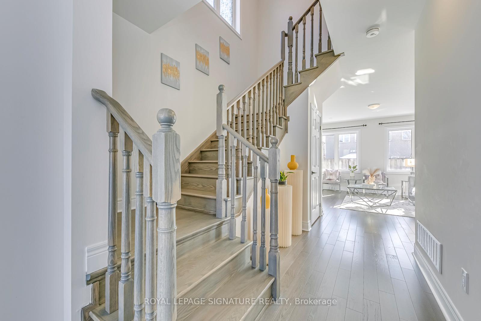 Photo 17 of 103 Jinnah Avenue, Markham, Middlefield — HOMEH