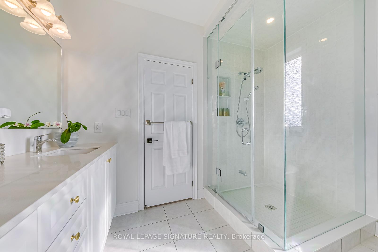 Photo 23 of 103 Jinnah Avenue, Markham, Middlefield — HOMEH