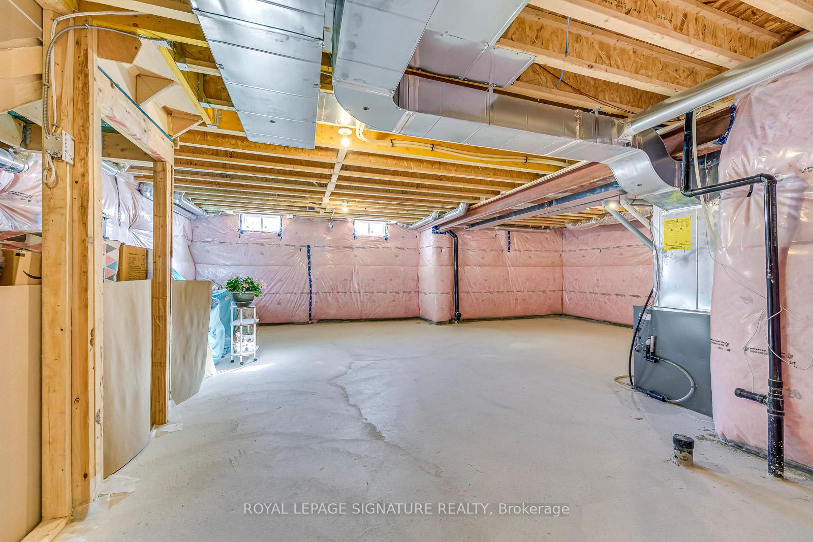 Photo 32 of 103 Jinnah Avenue, Markham, Middlefield — HOMEH