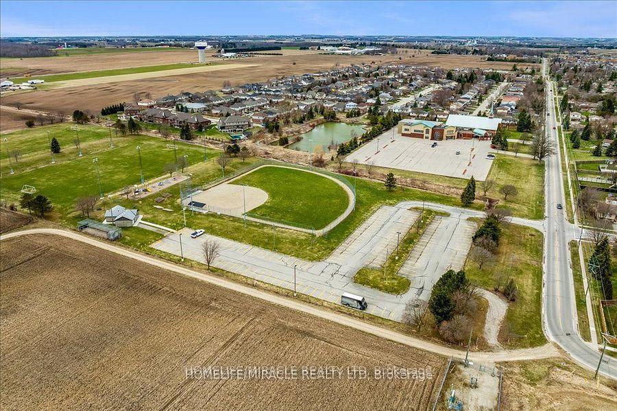 Photo 31 of 14 Snow Goose Crescent, Woolwich, Elmira — HOMEH