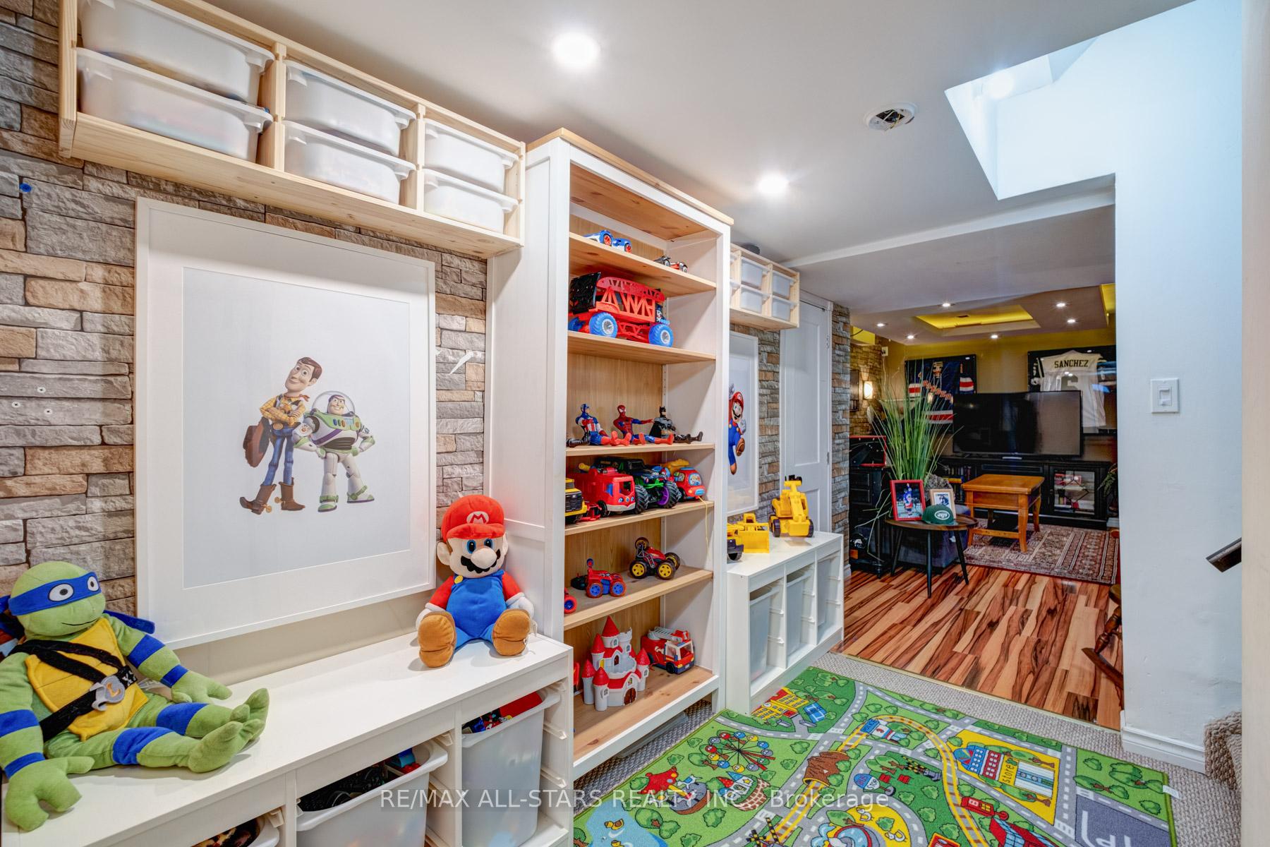 Photo 9 of 94 Bexley Crescent, Whitby, Brooklin — HOMEH