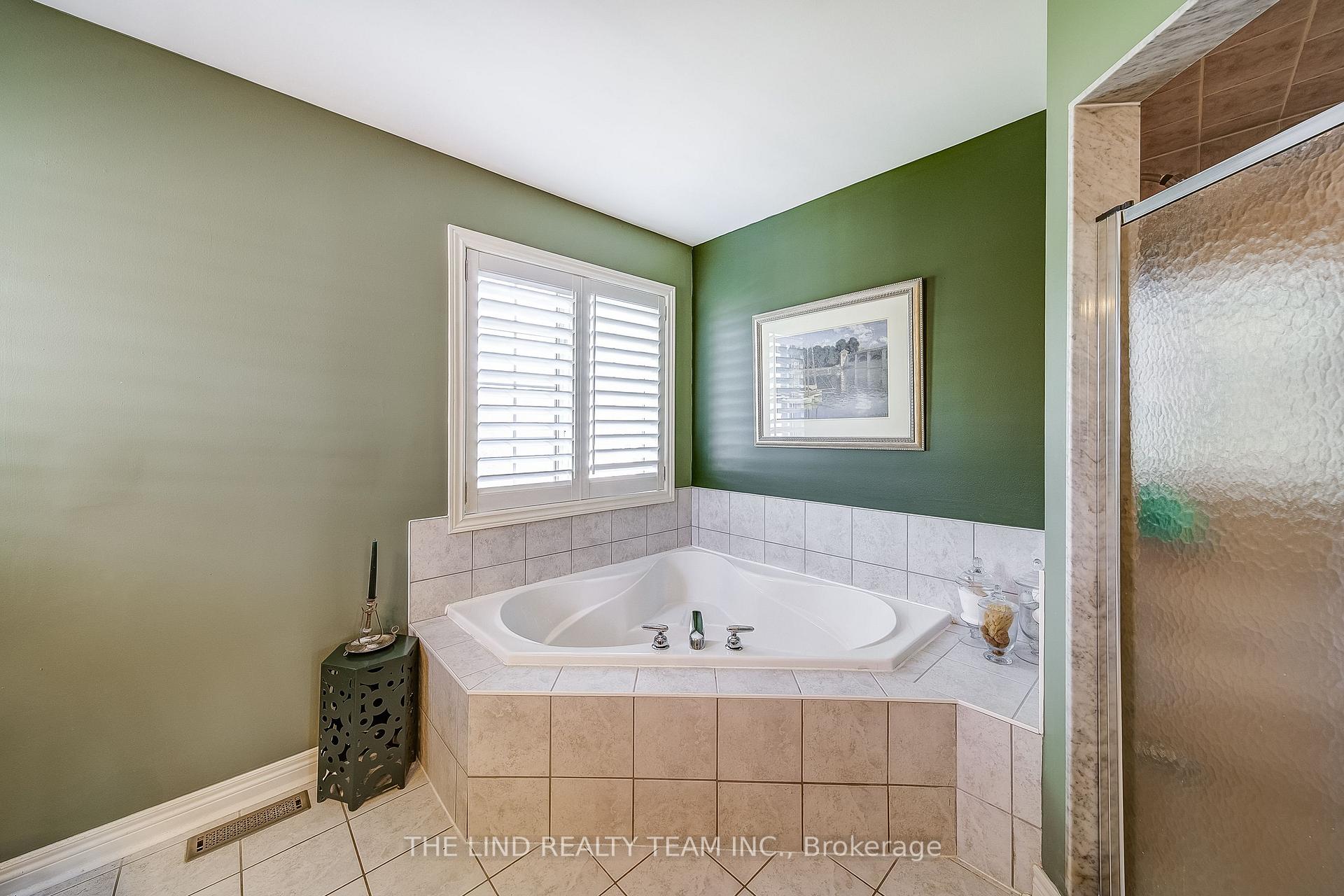 Photo 21 of 276 Willis Drive, Aurora, Aurora Highlands — HOMEH